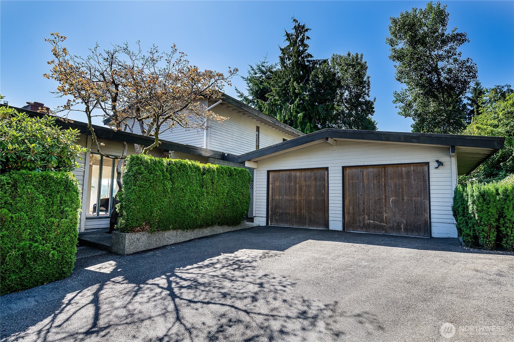 3719 NE 145th Street