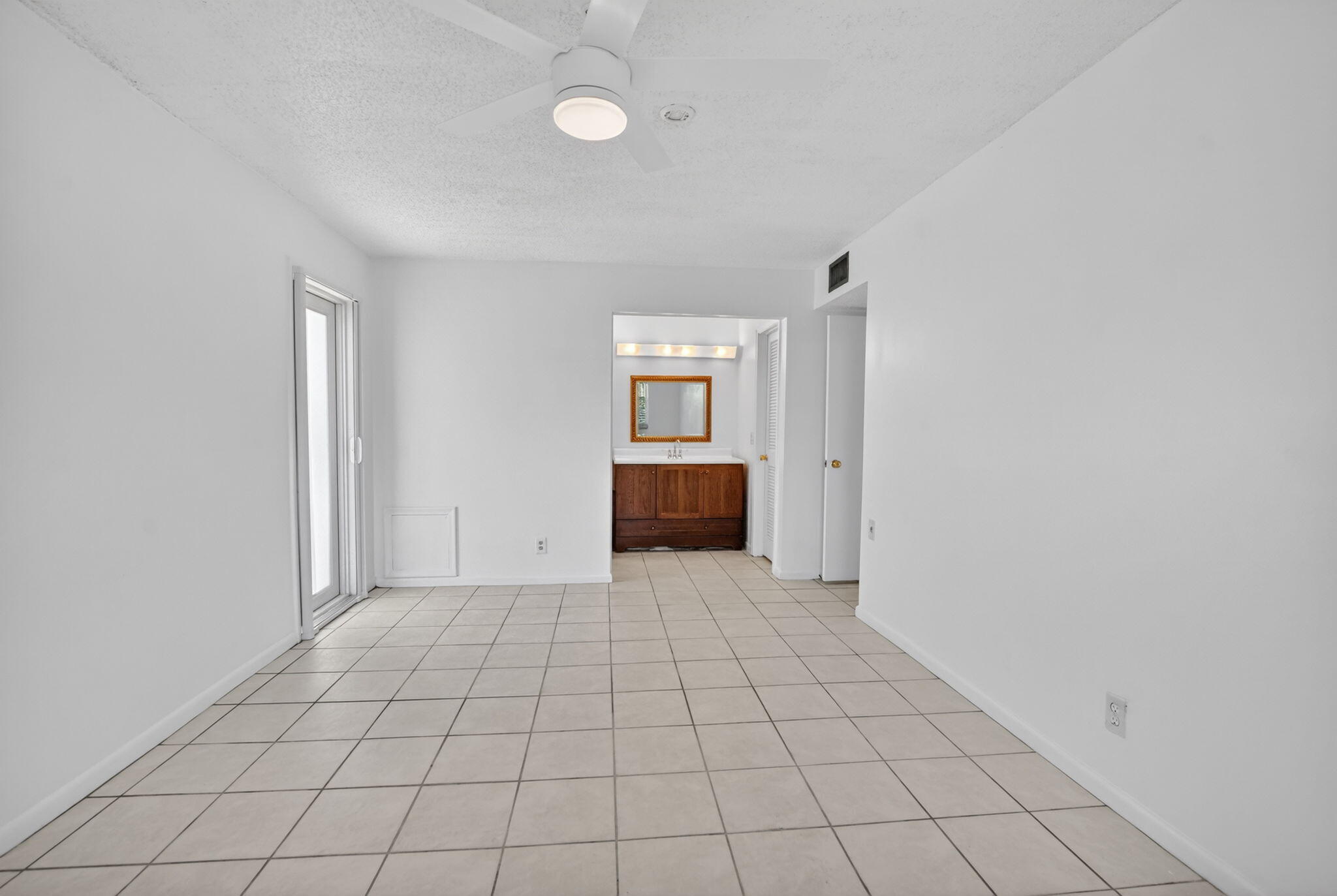 912 South Drive A