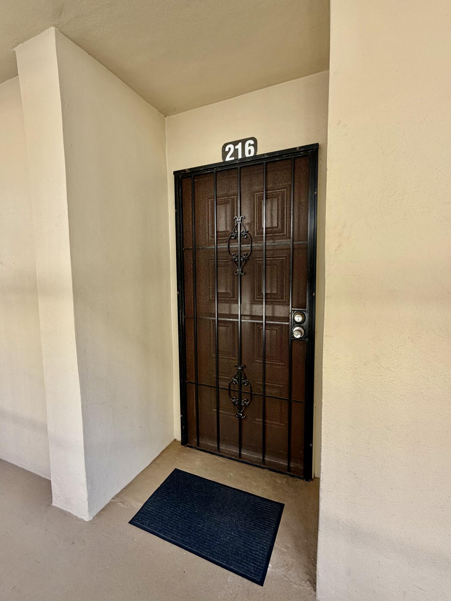 5280 Las Verdes Circle 216