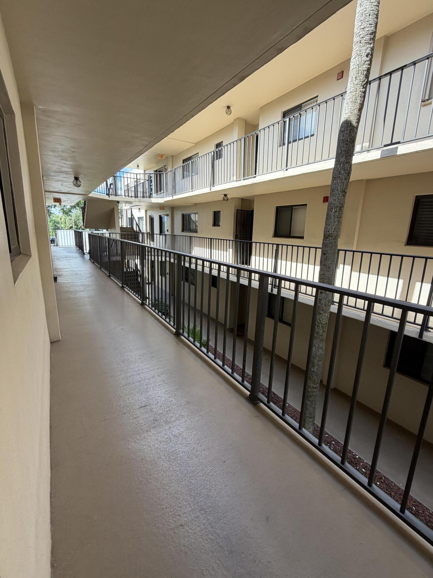 5280 Las Verdes Circle 216