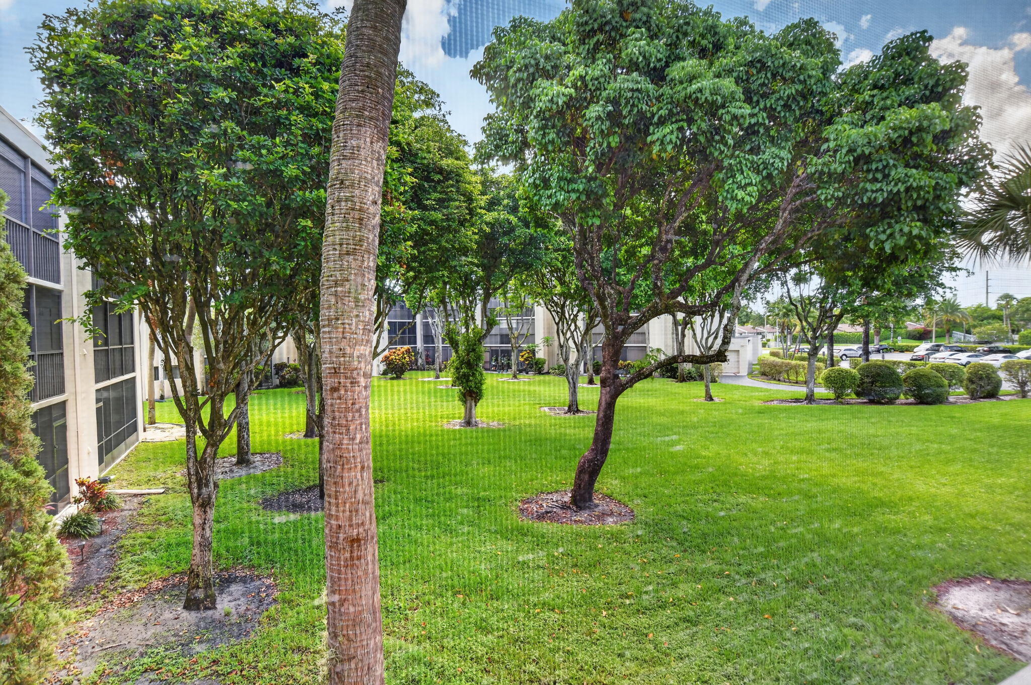 5280 Las Verdes Circle 216