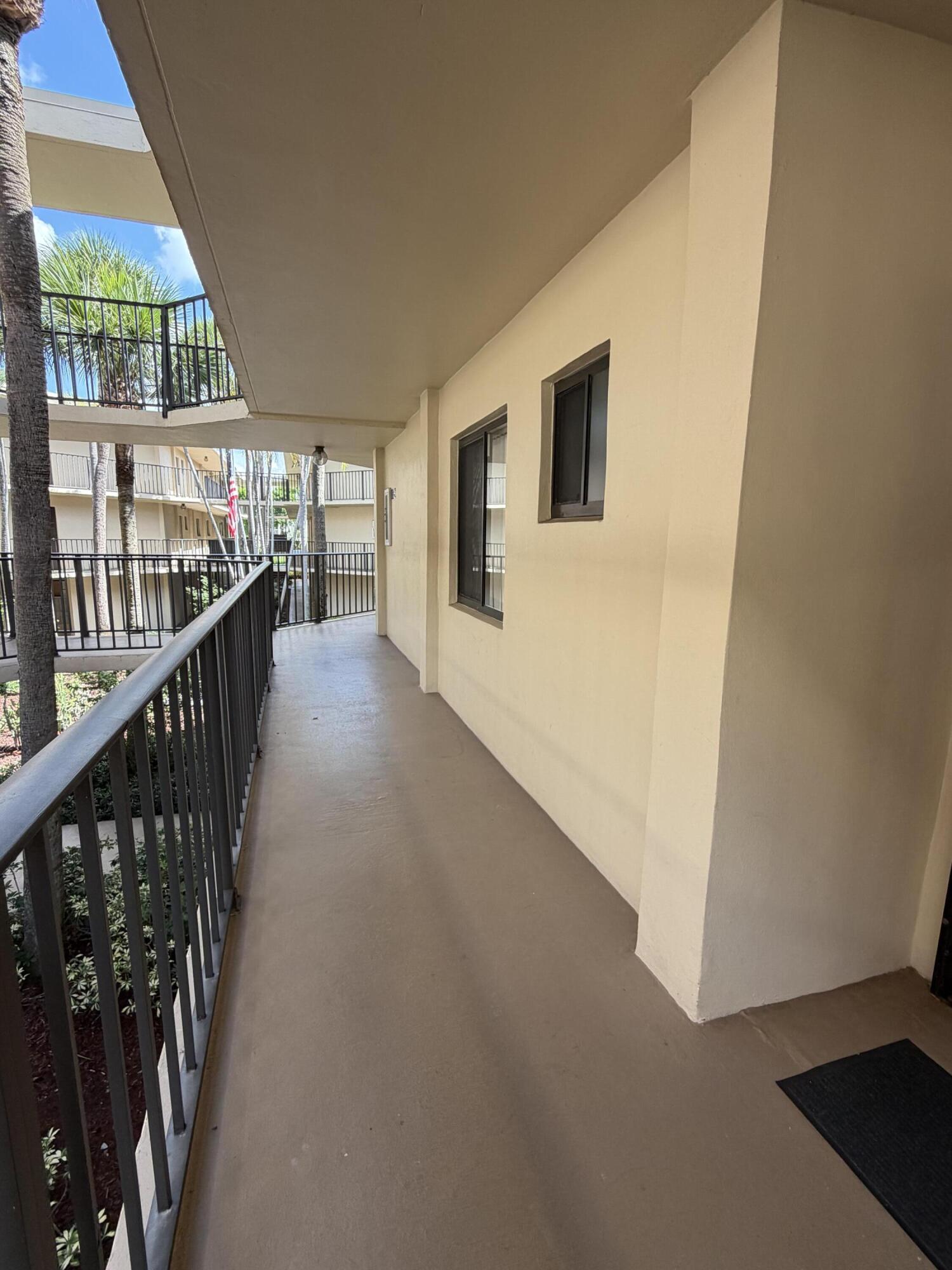 5280 Las Verdes Circle 216