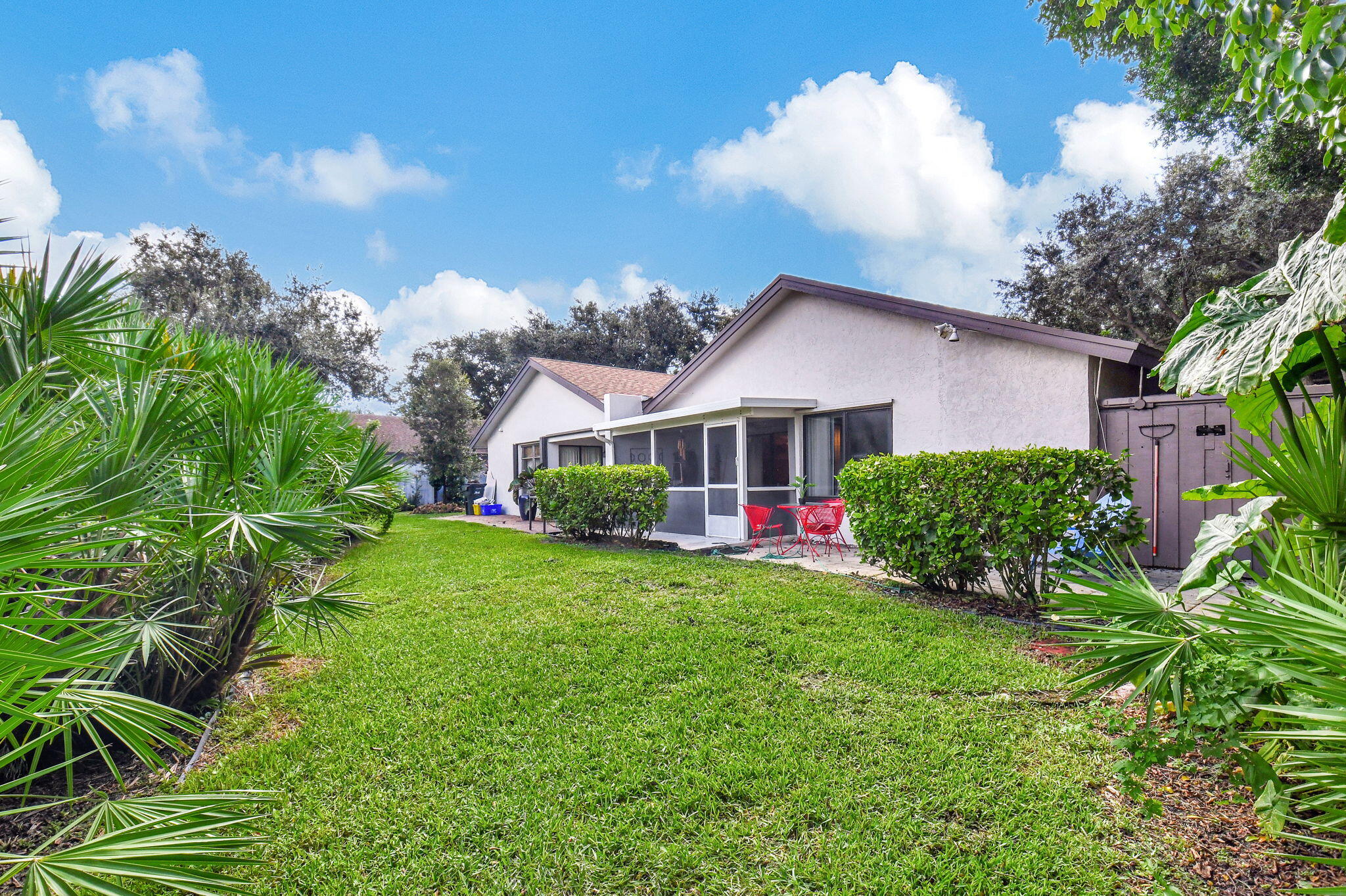 4147 Palm Forest Drive N
