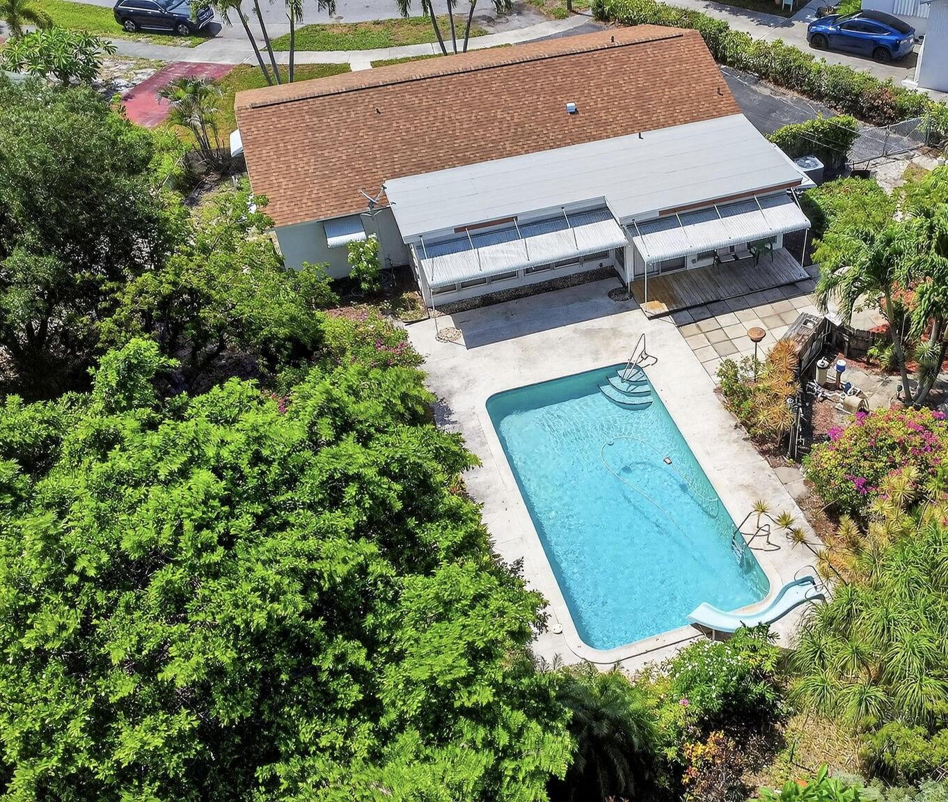 1337 W Broward Street