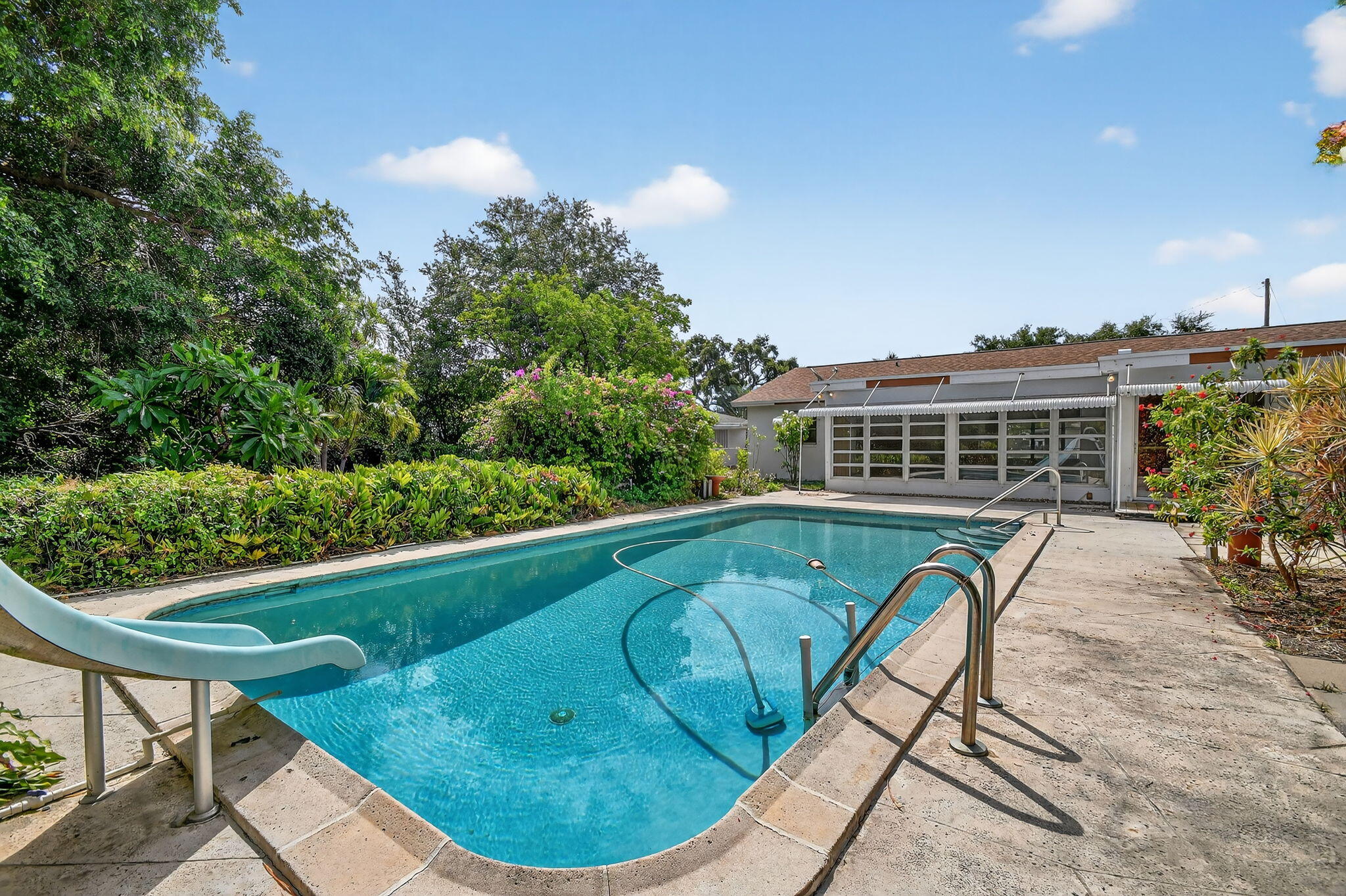 1337 W Broward Street
