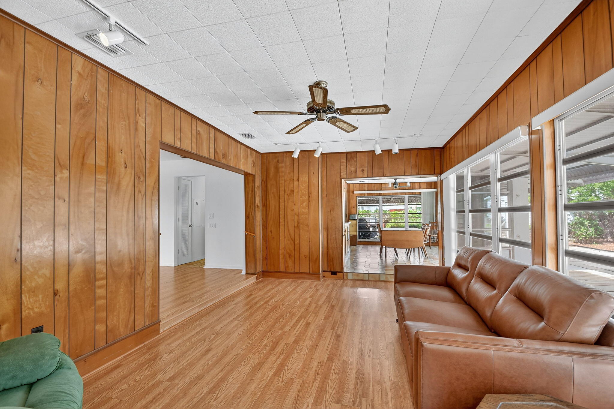 1337 W Broward Street