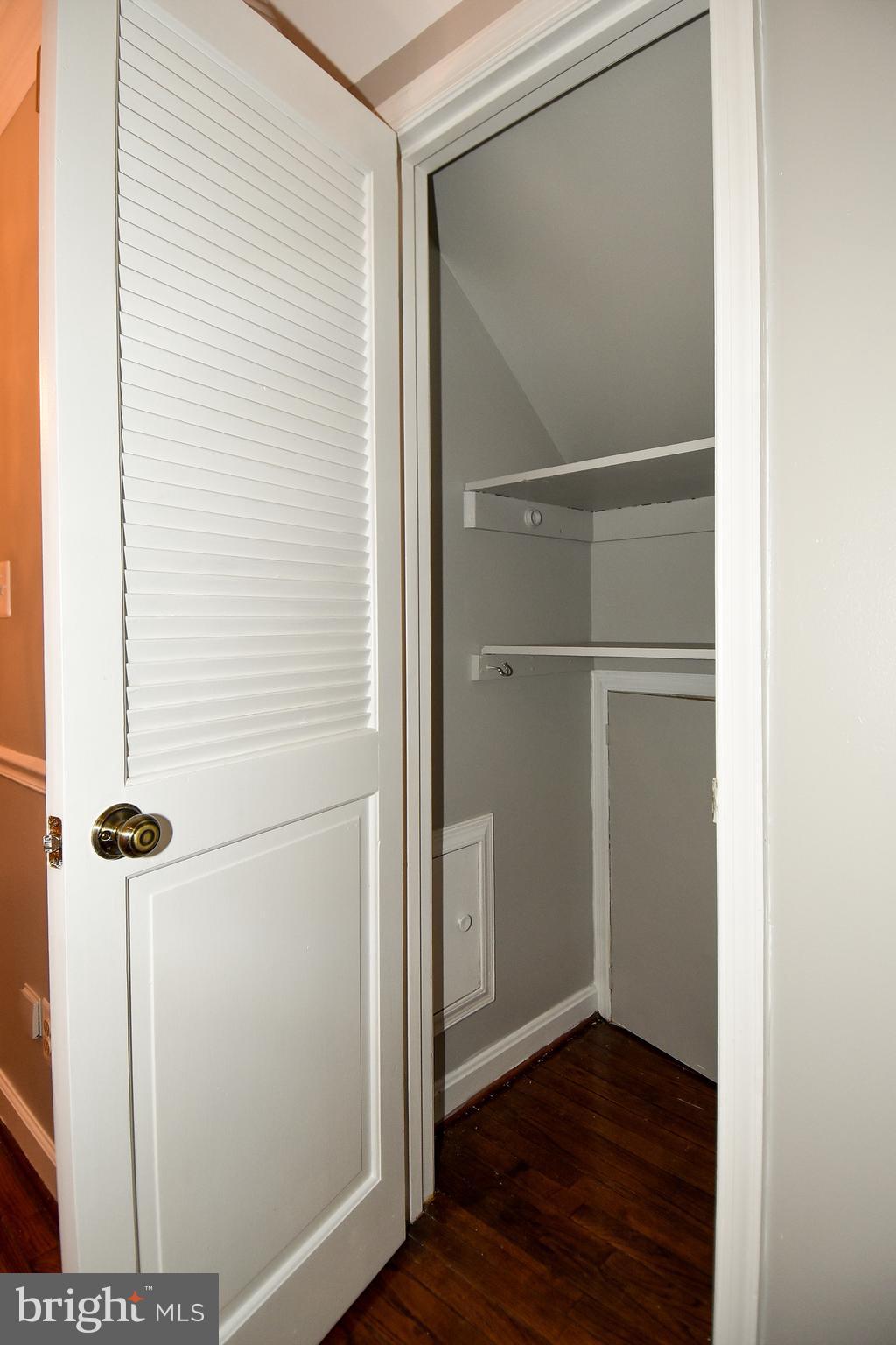 652 S COLUMBUS STREET