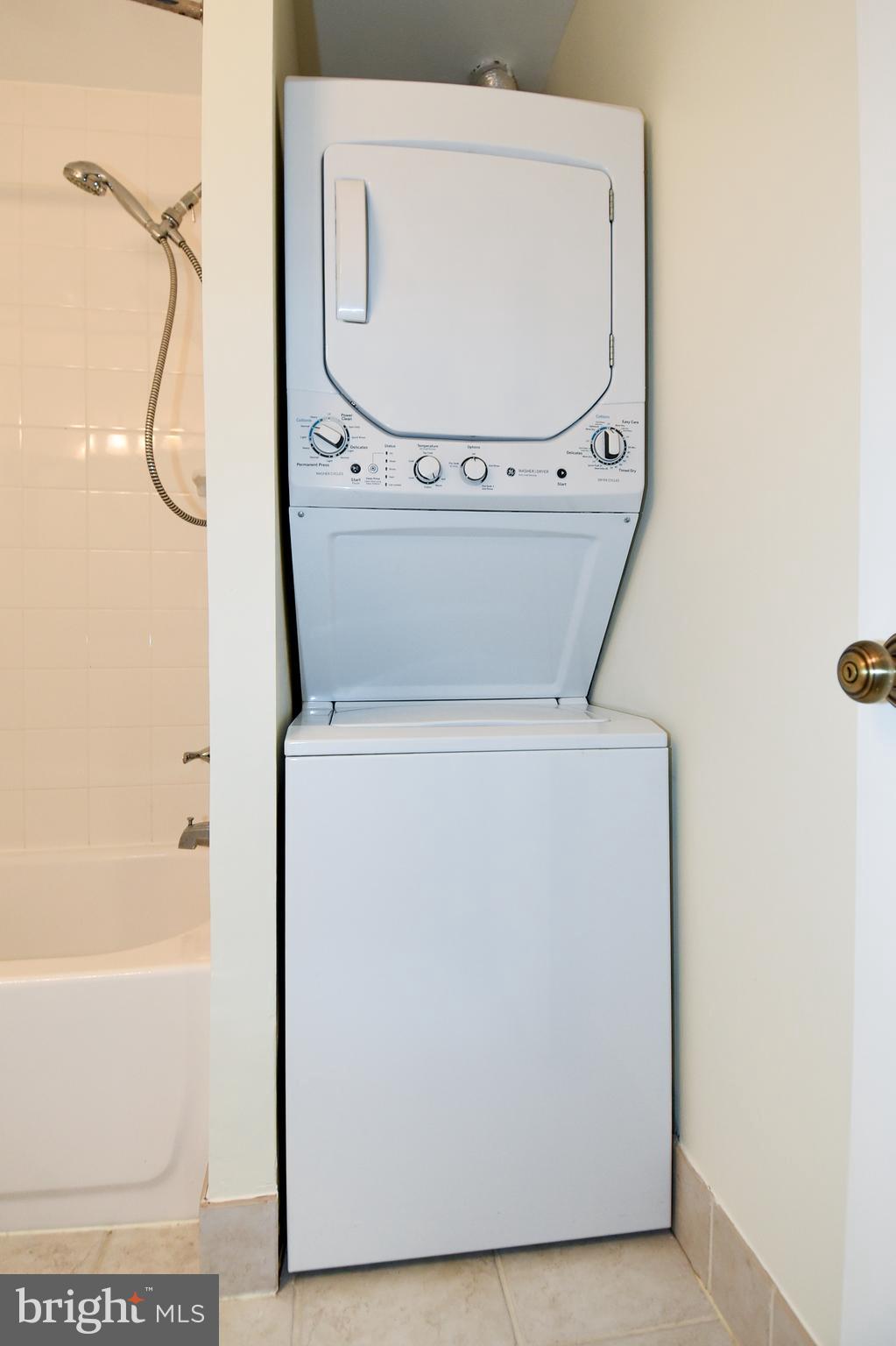 652 S COLUMBUS STREET