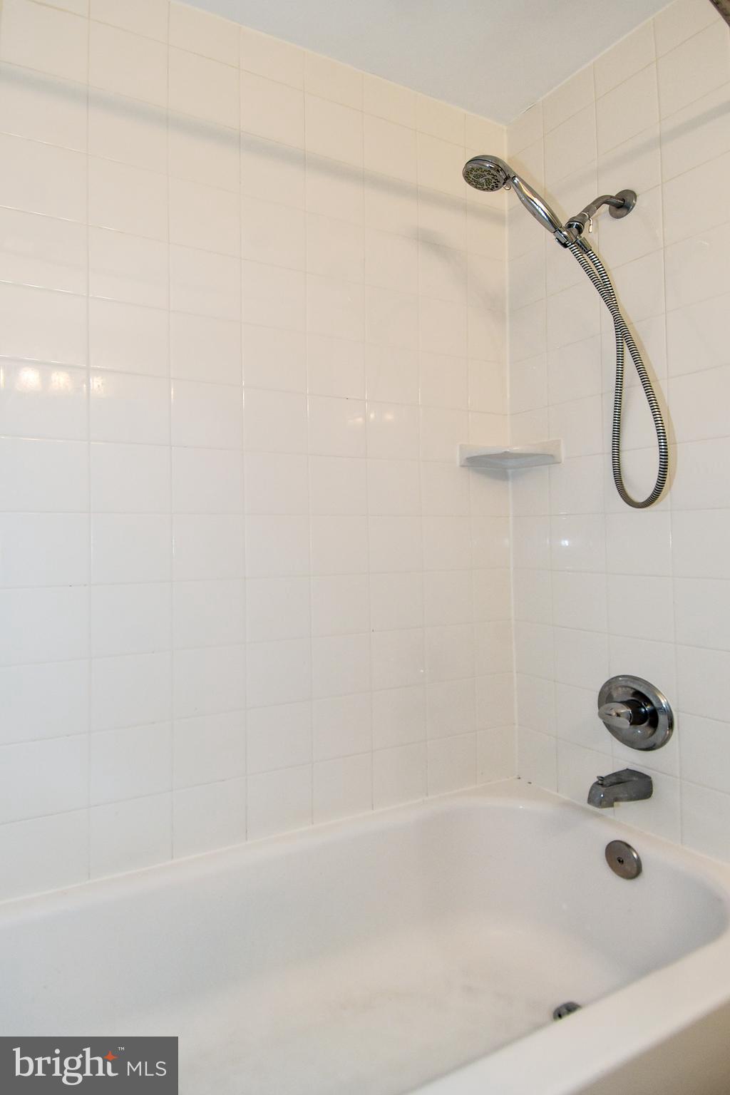 652 S COLUMBUS STREET