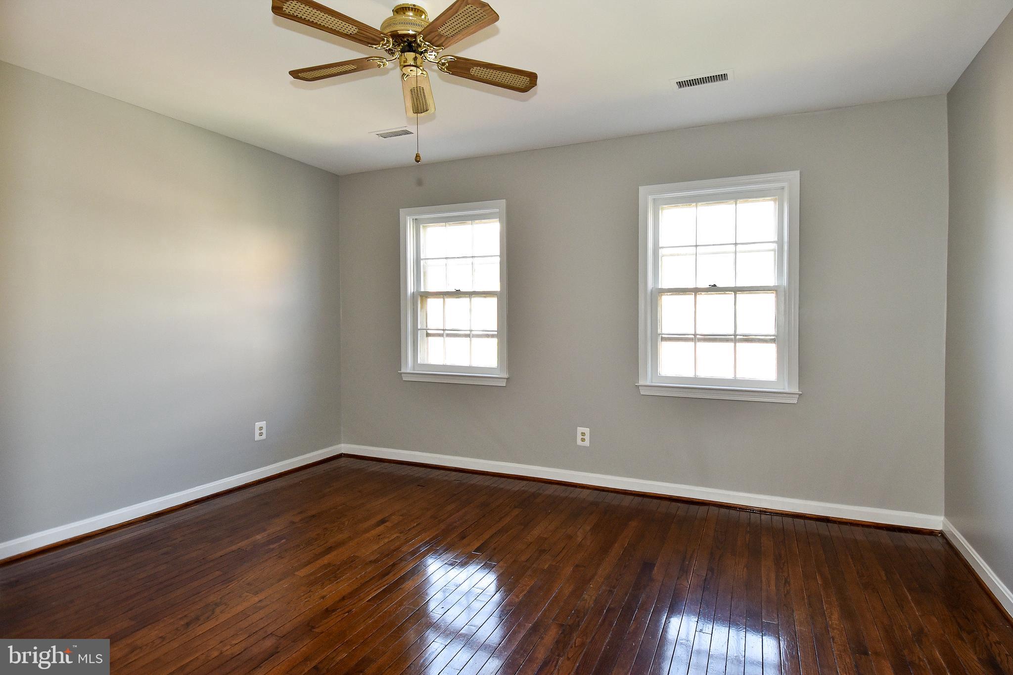 652 S COLUMBUS STREET