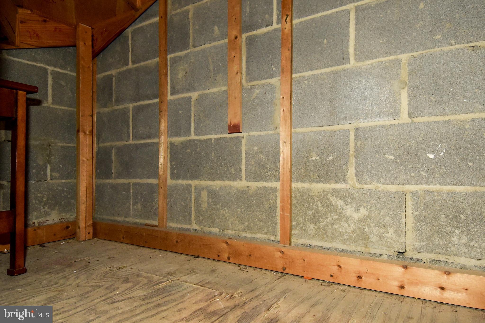 652 S COLUMBUS STREET