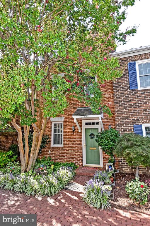 502 TOBACCO QUAY