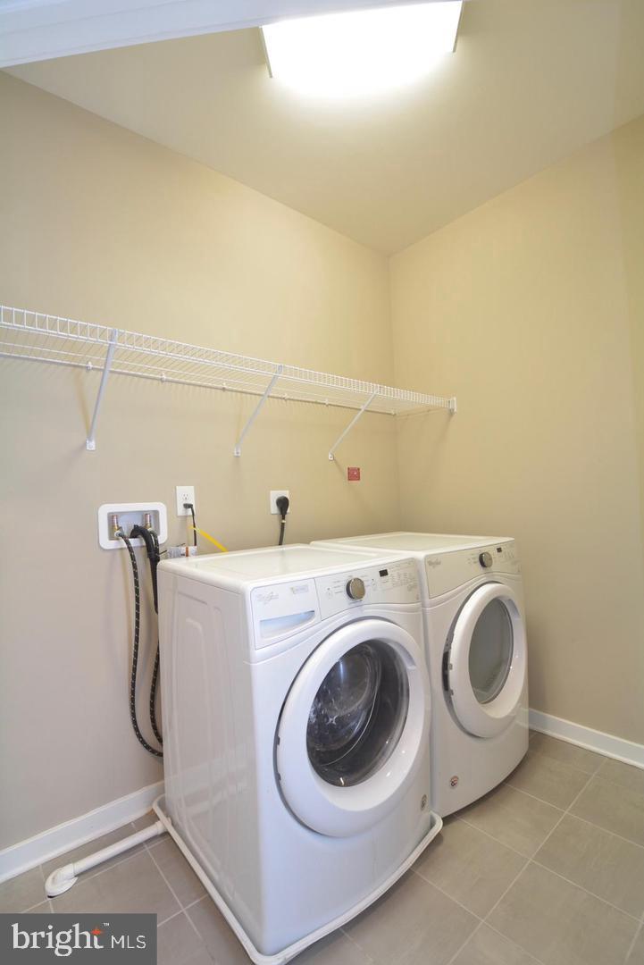 3989 NORTON PLACE 104