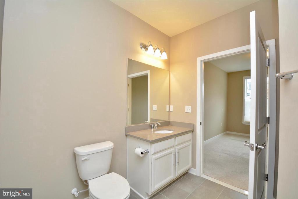 3989 NORTON PLACE 104
