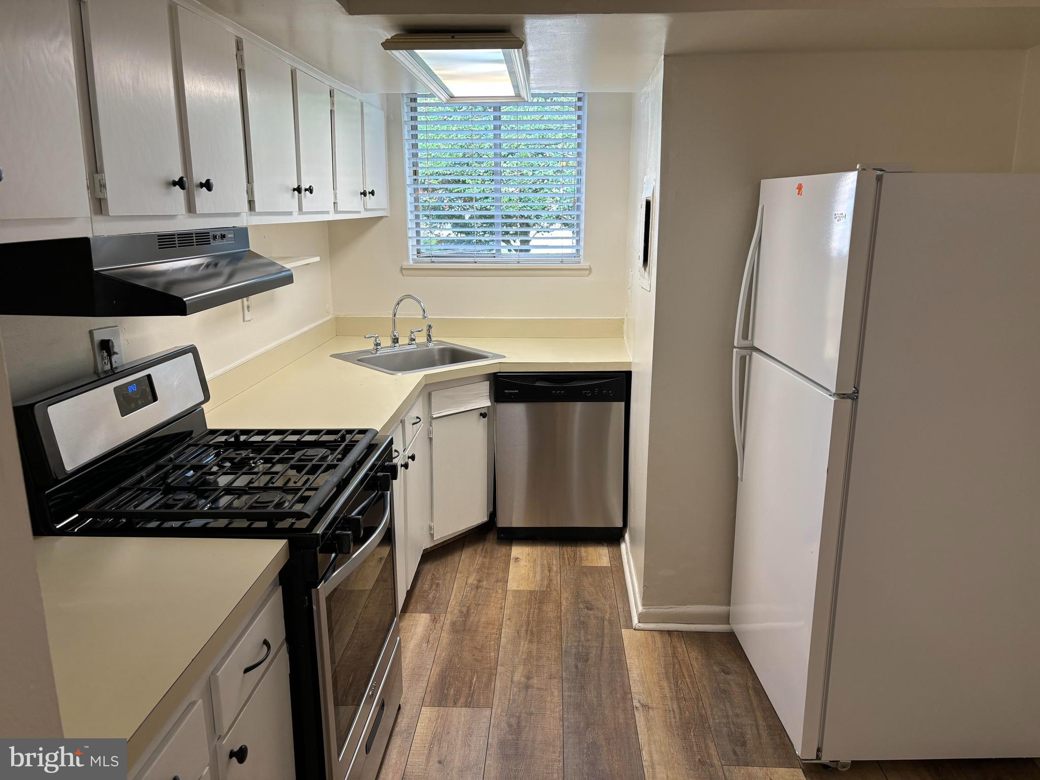 3704 N Rosser St #T2