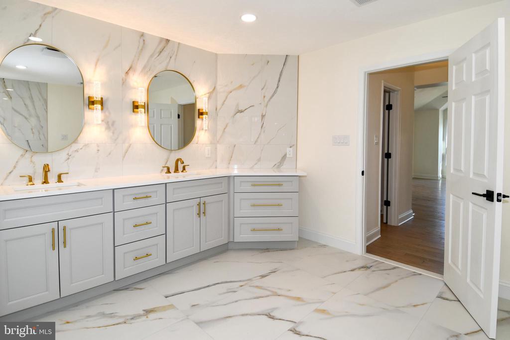 8412 Copperleaf Ct