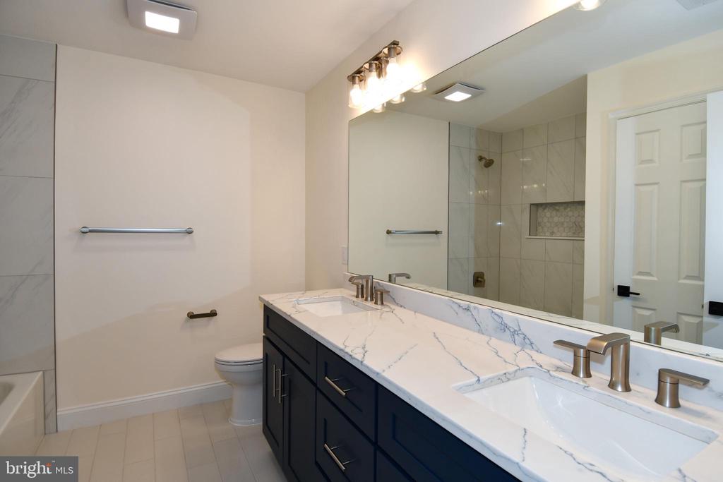 8412 Copperleaf Ct
