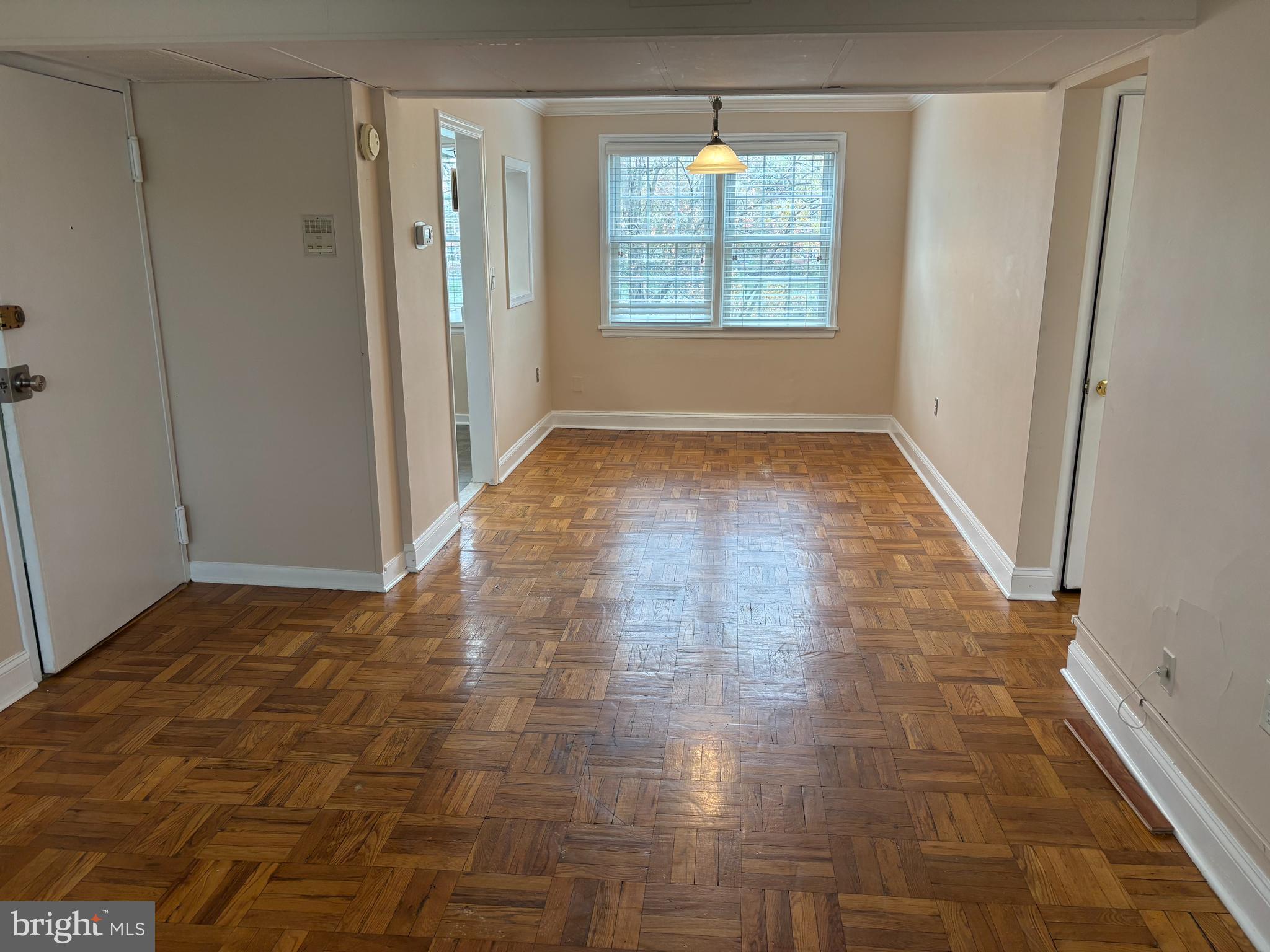 6617 E WAKEFIELD DR #B2