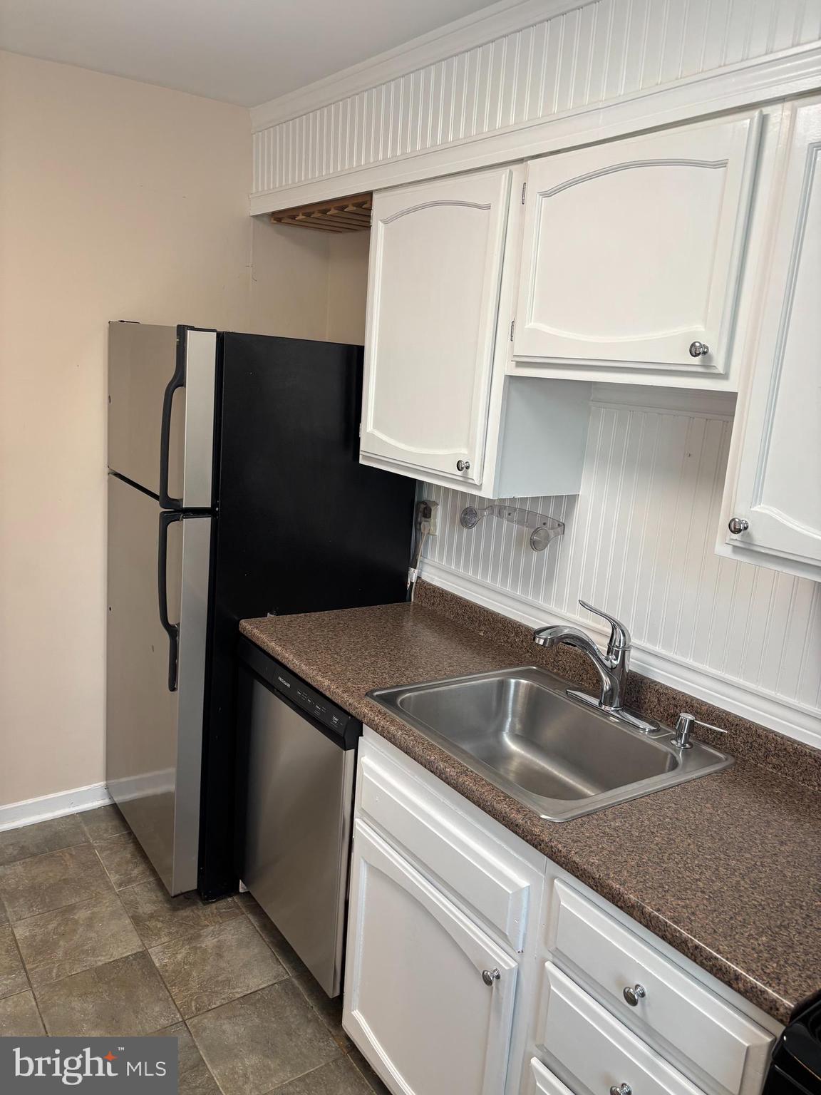 6617 E WAKEFIELD DR #B2