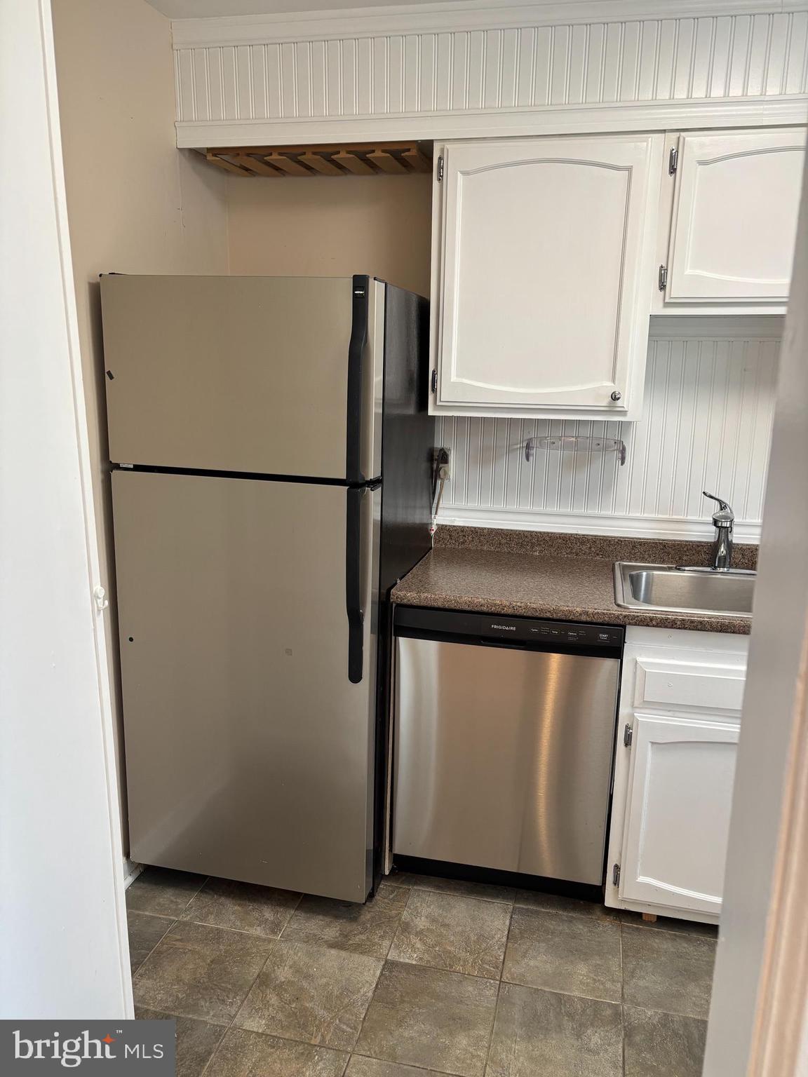 6617 E WAKEFIELD DR #B2