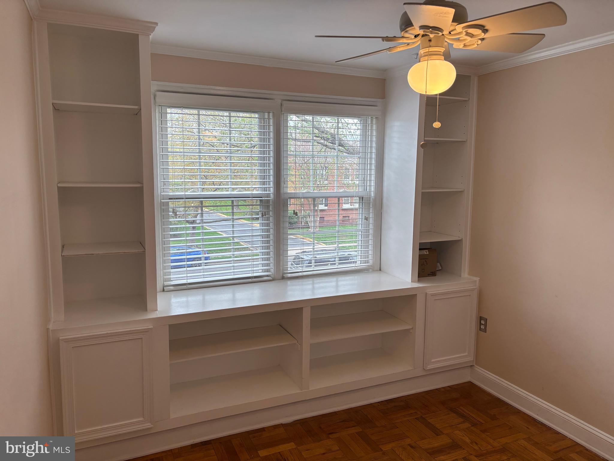 6617 E WAKEFIELD DR #B2