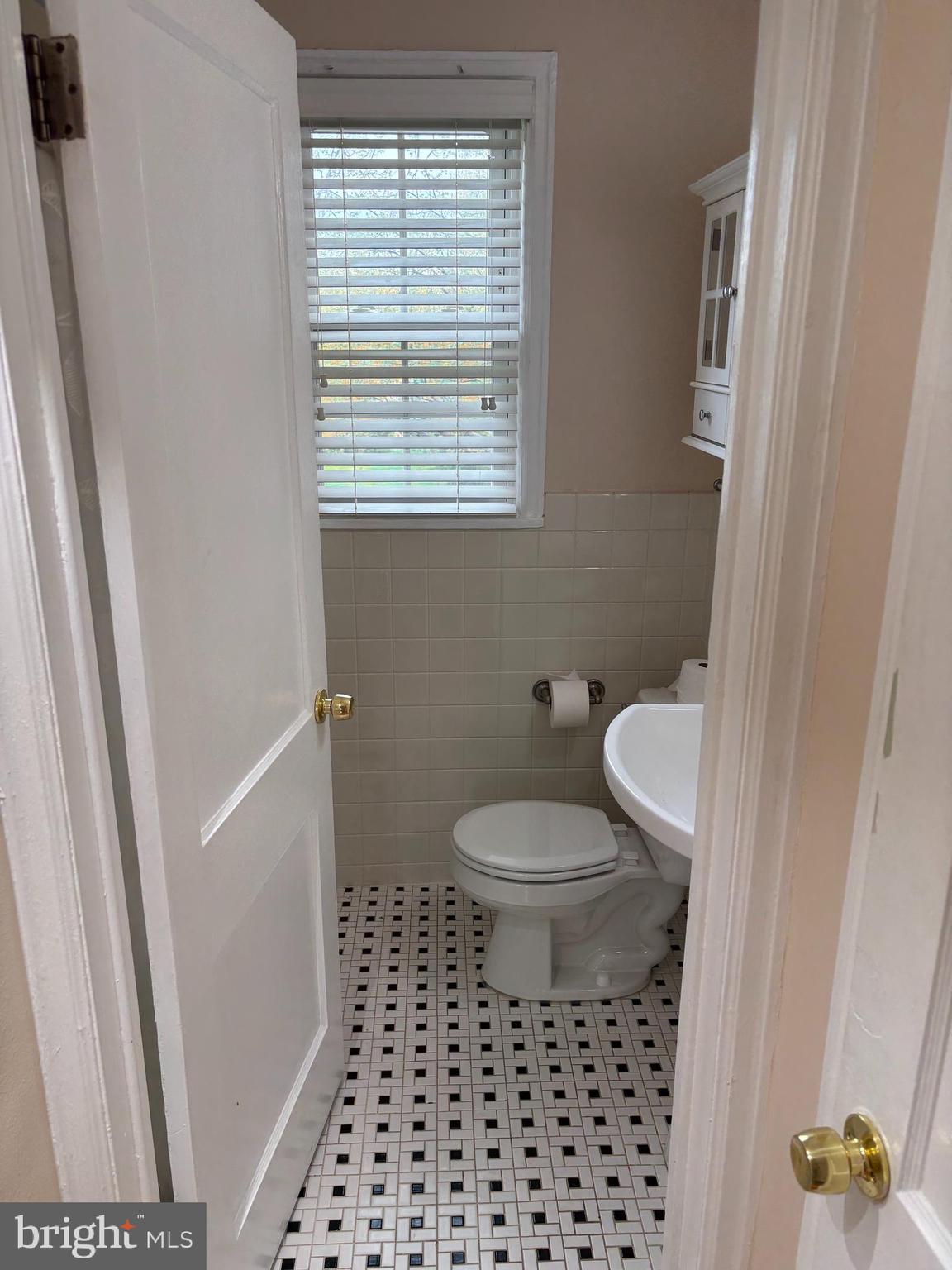 6617 E WAKEFIELD DR #B2