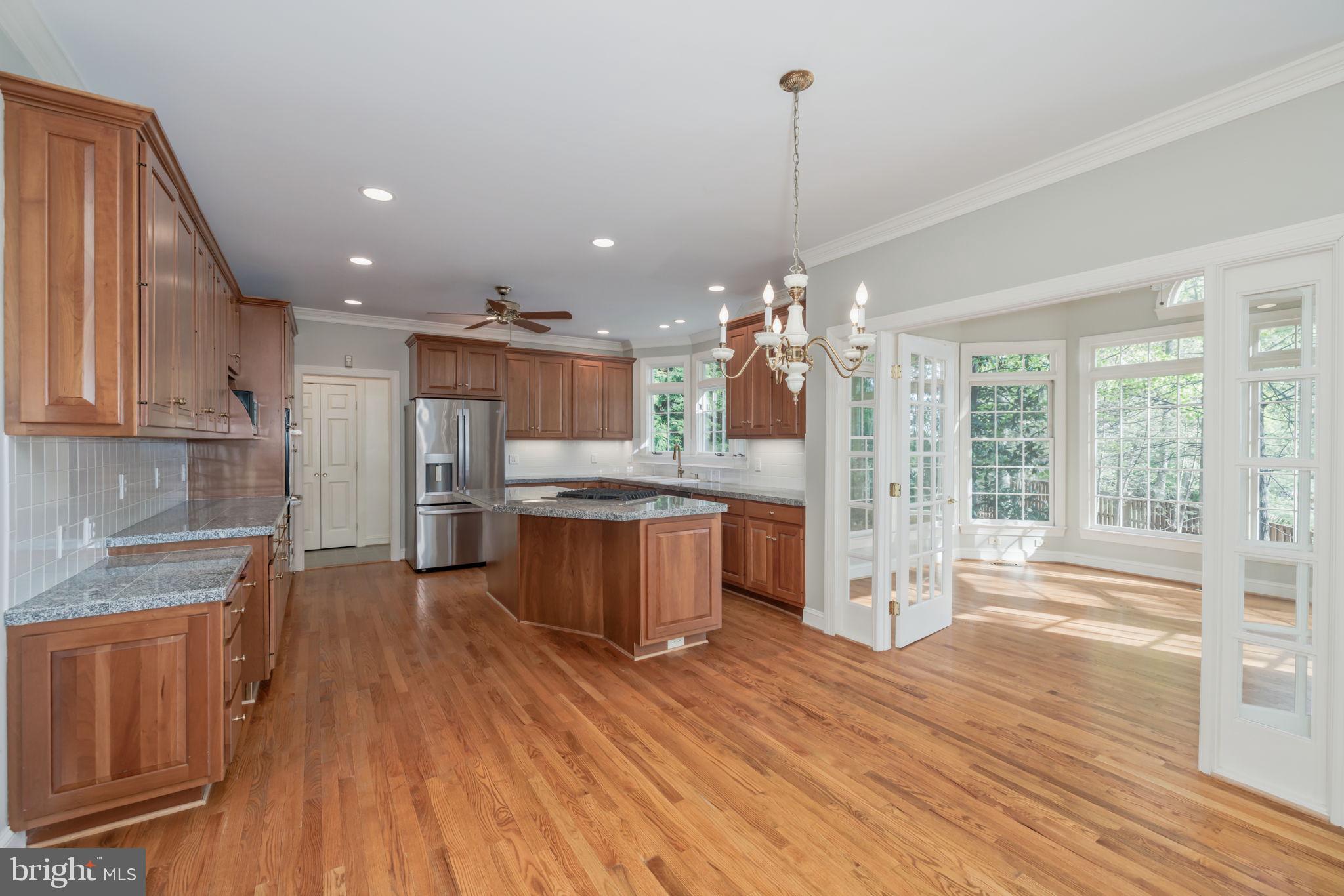 5801 WESTCHESTER STREET