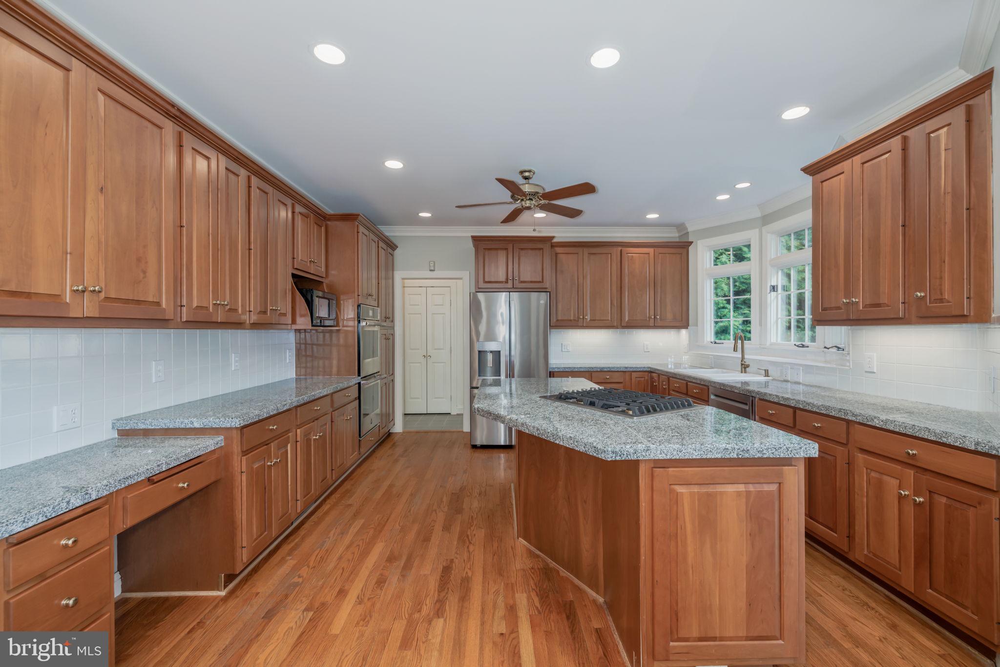 5801 WESTCHESTER STREET