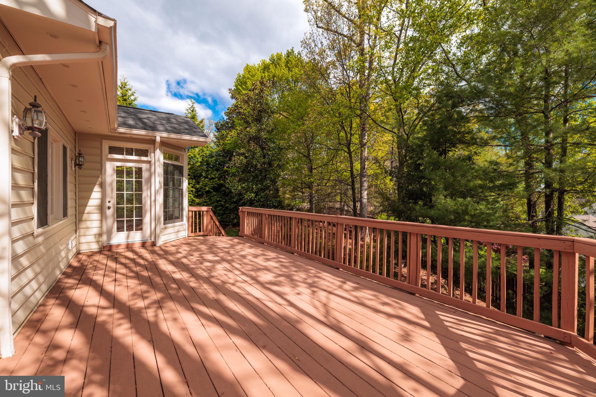 5801 WESTCHESTER STREET