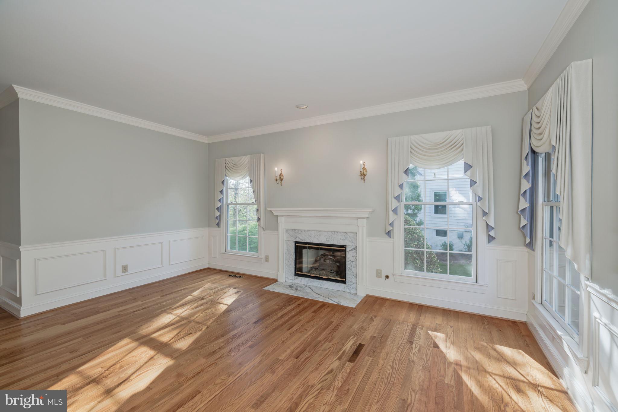 5801 WESTCHESTER STREET