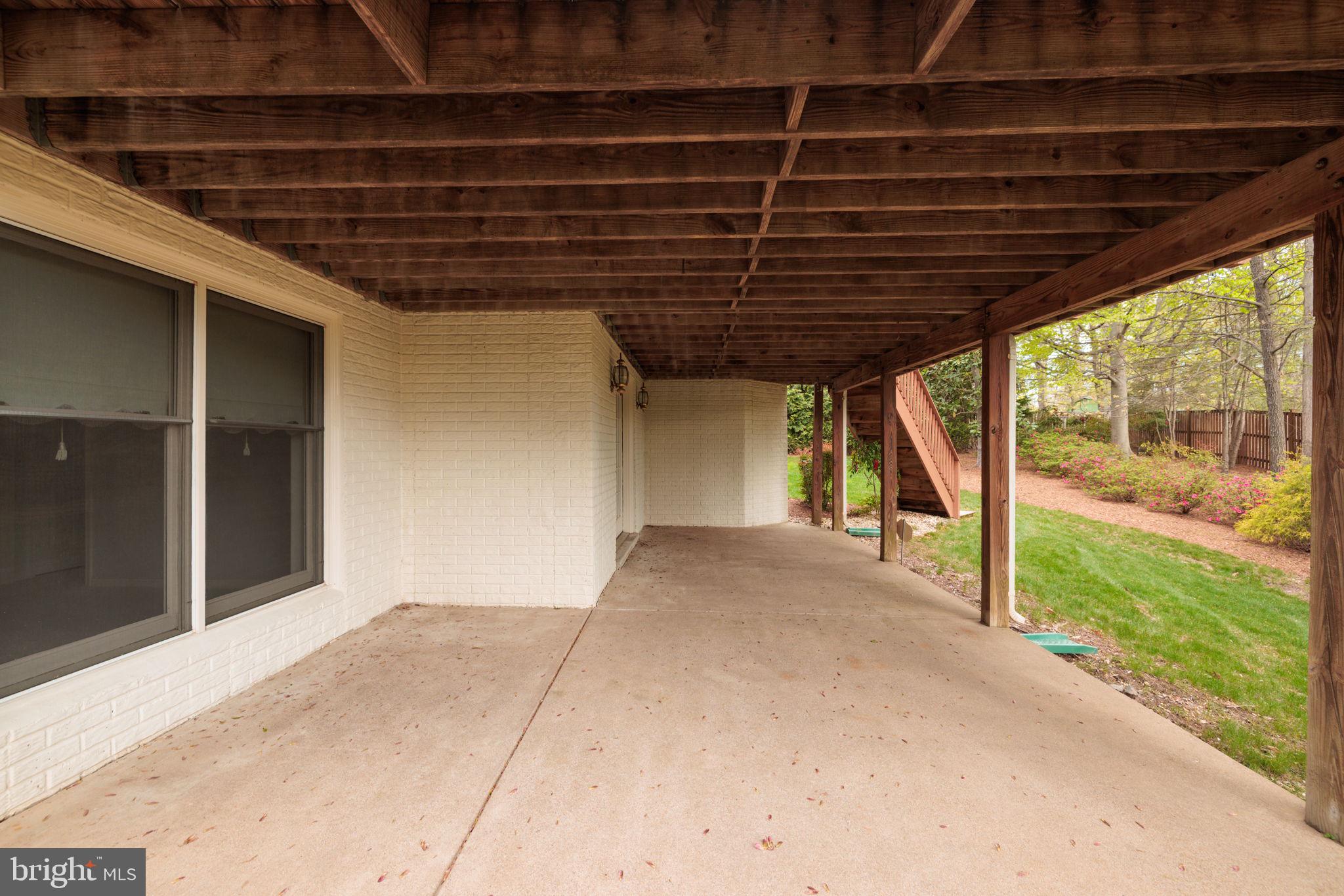 5801 WESTCHESTER STREET