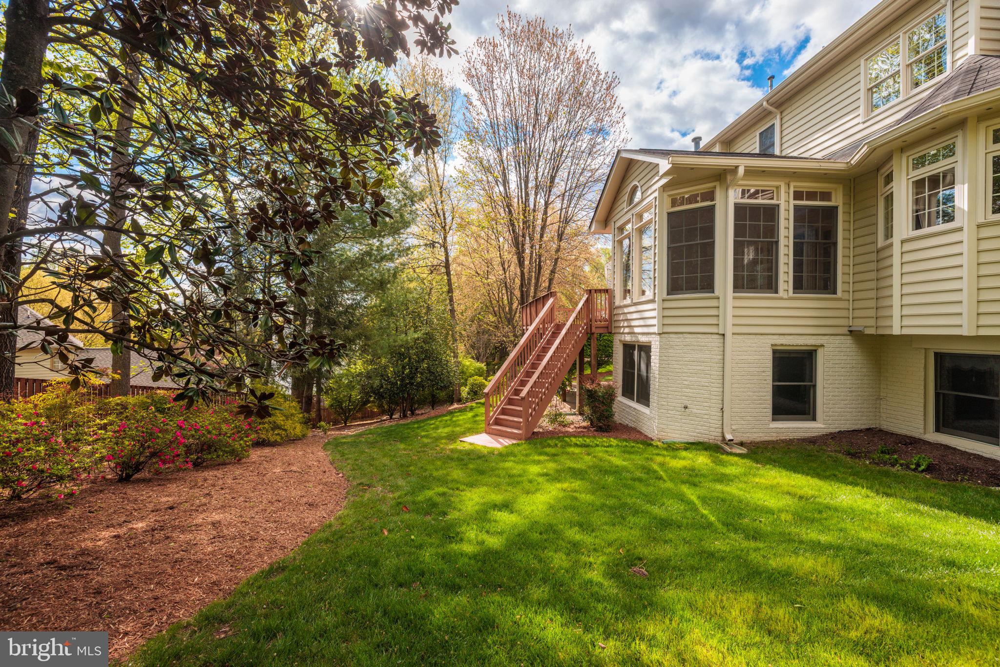 5801 WESTCHESTER STREET