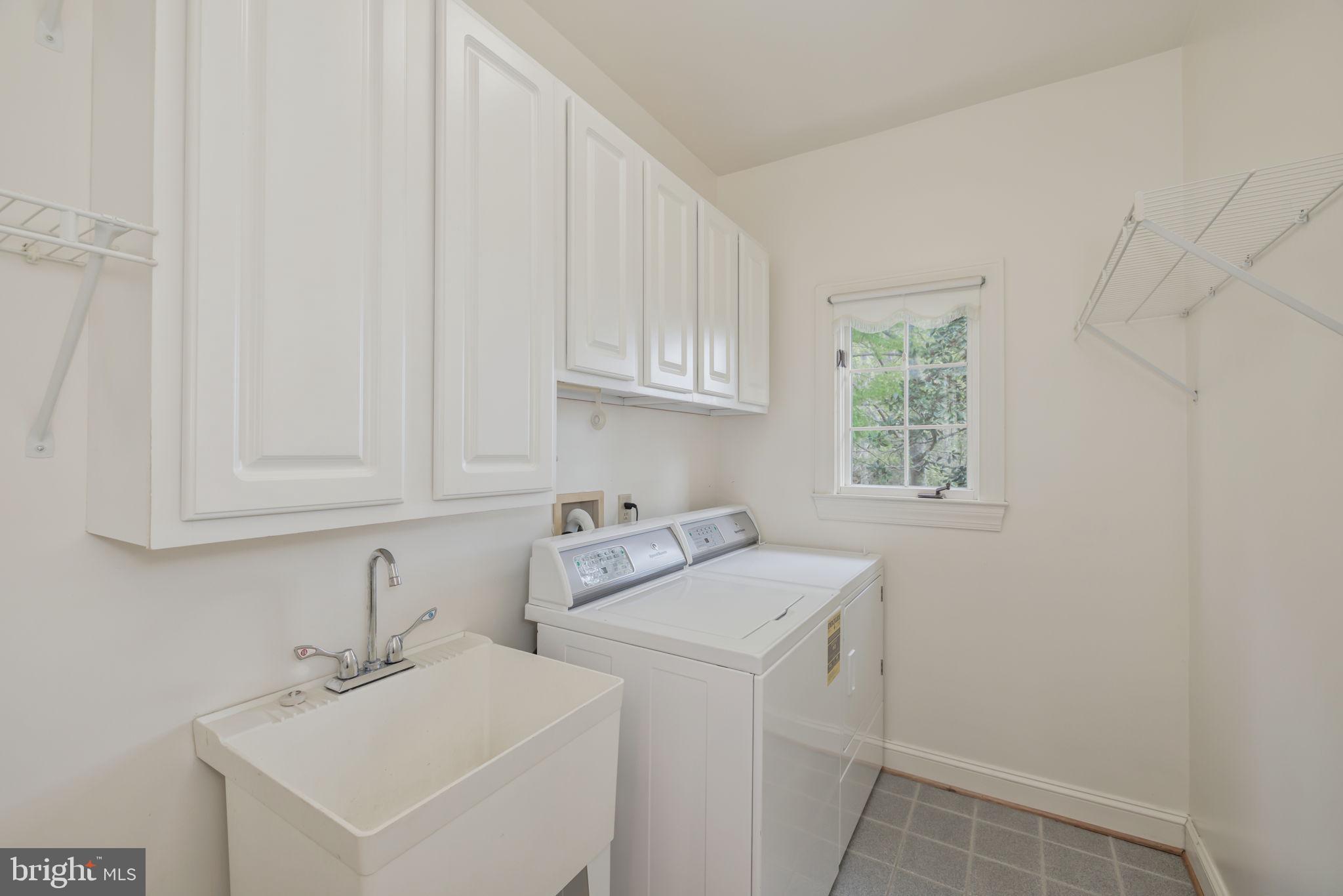 5801 WESTCHESTER STREET