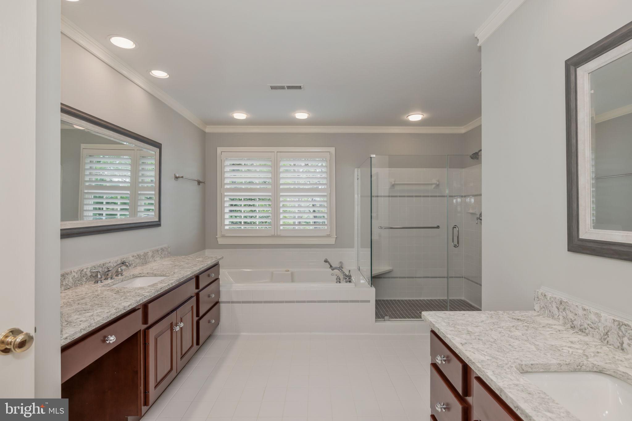 5801 WESTCHESTER STREET