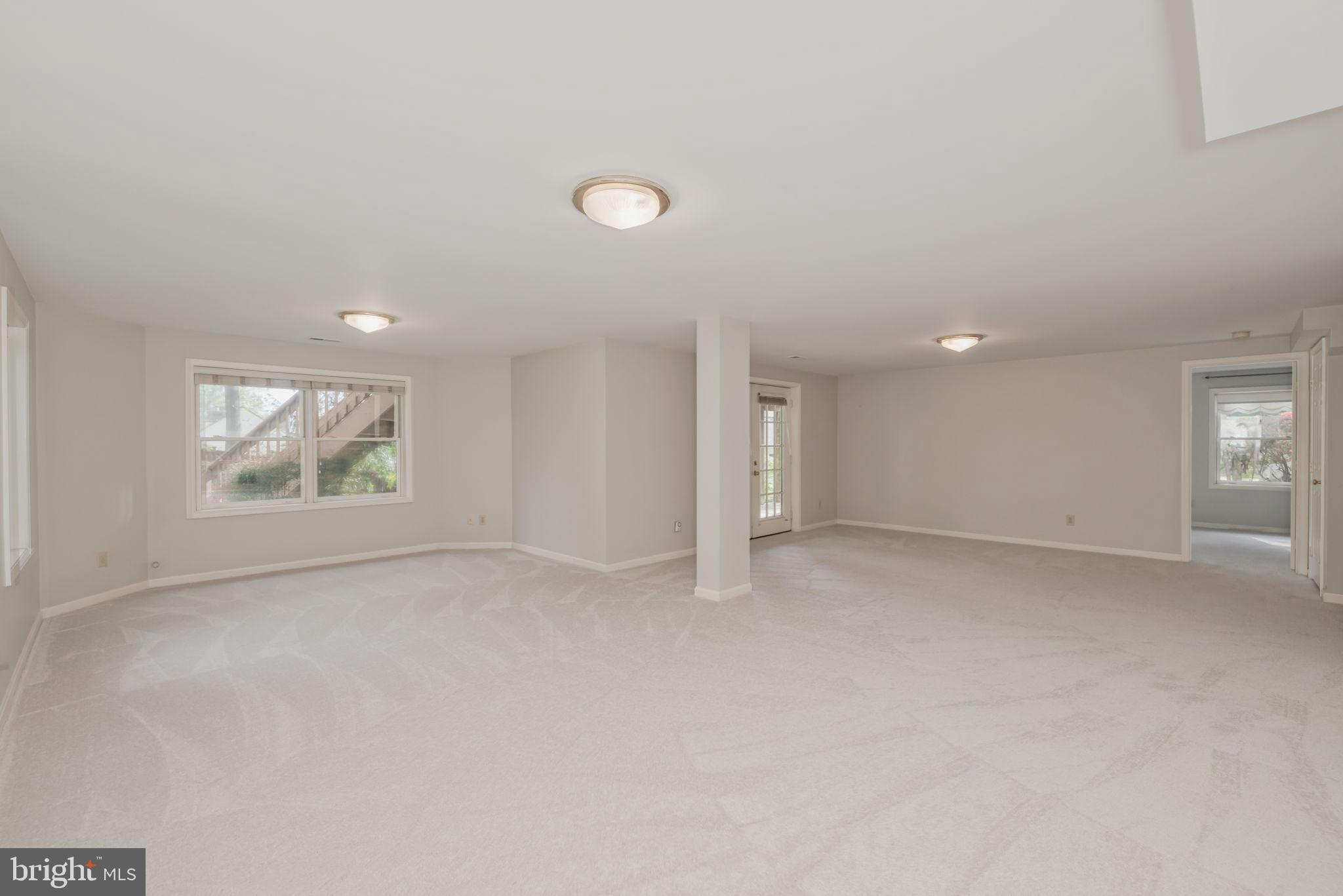 5801 WESTCHESTER STREET