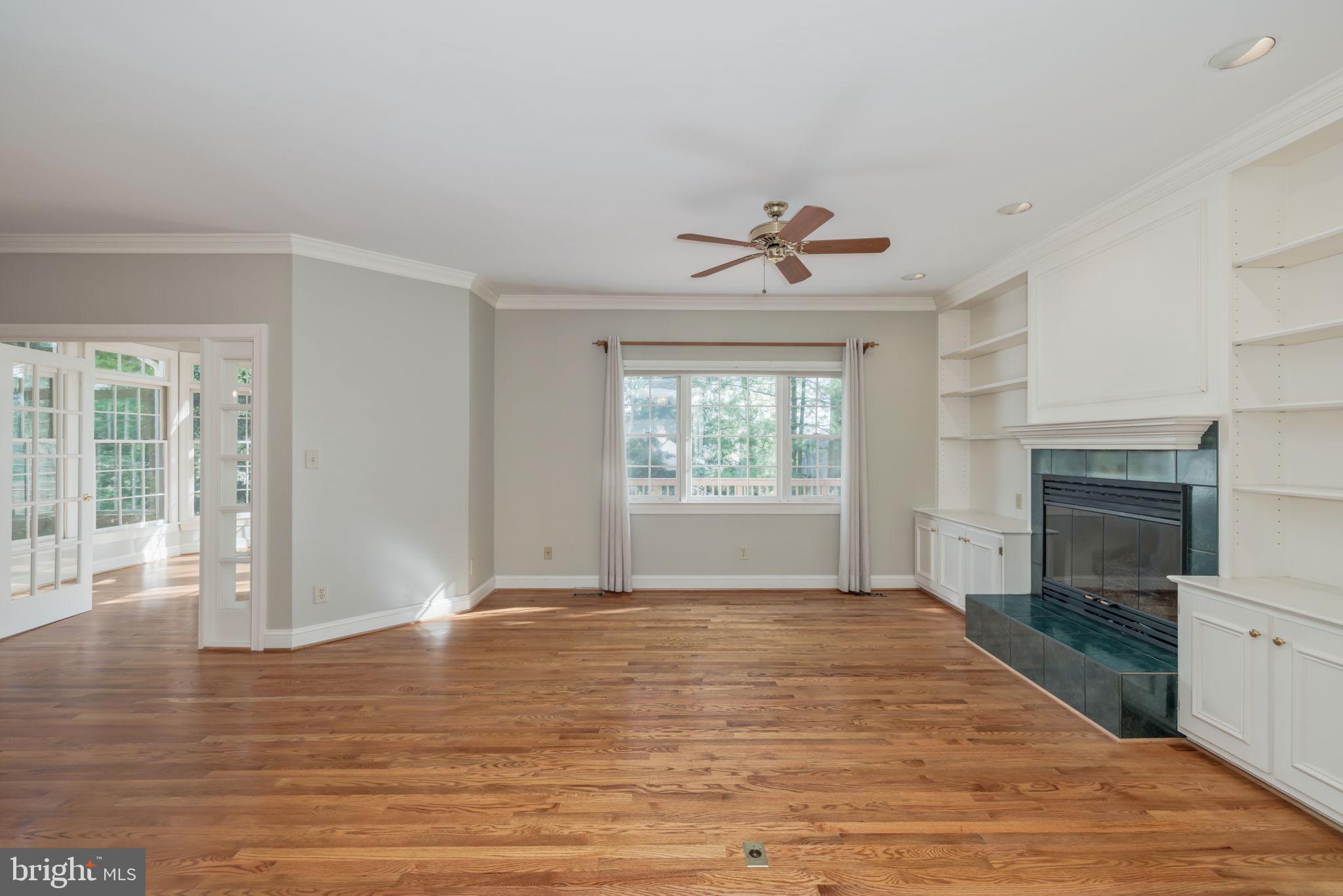 5801 WESTCHESTER STREET