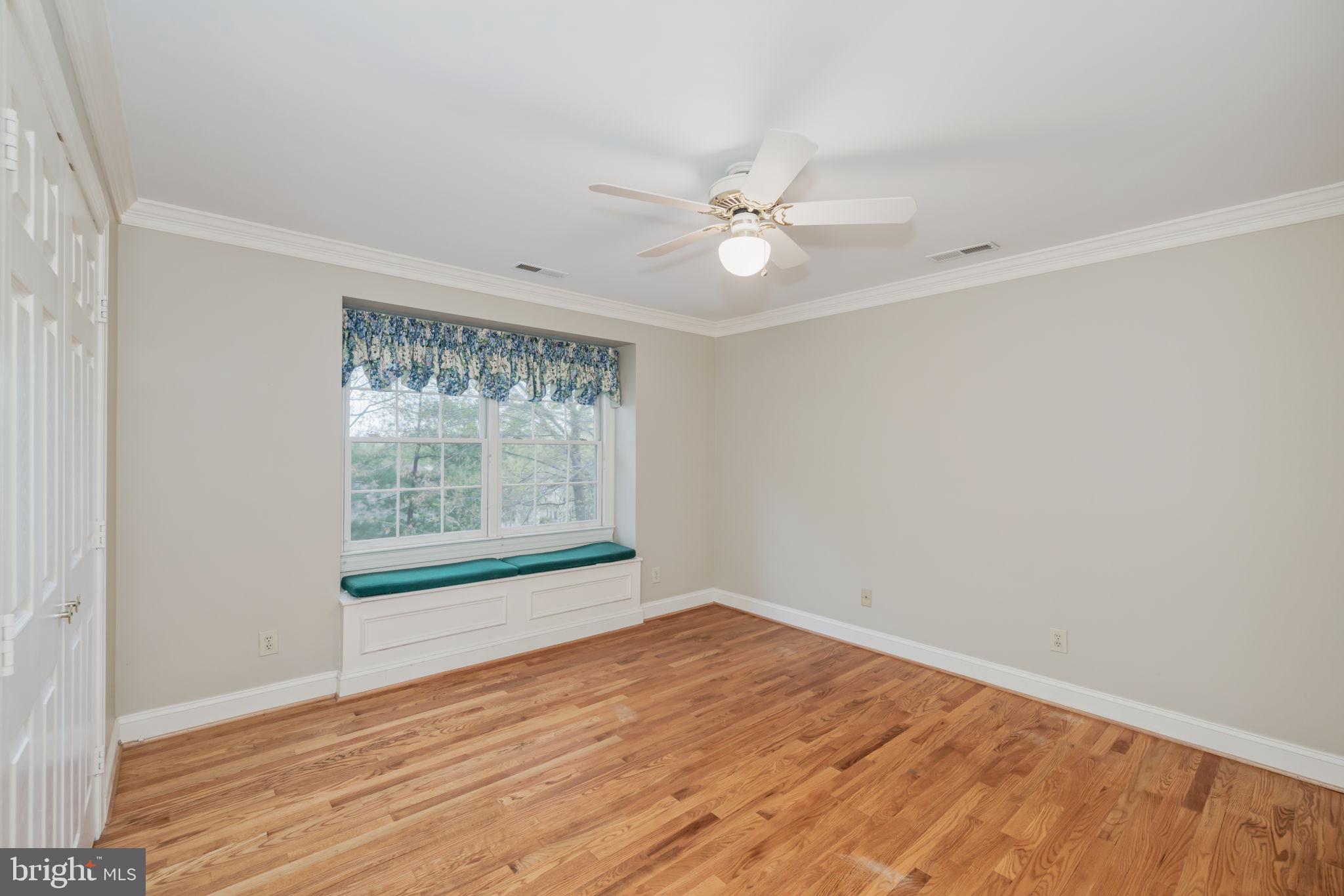 5801 WESTCHESTER STREET