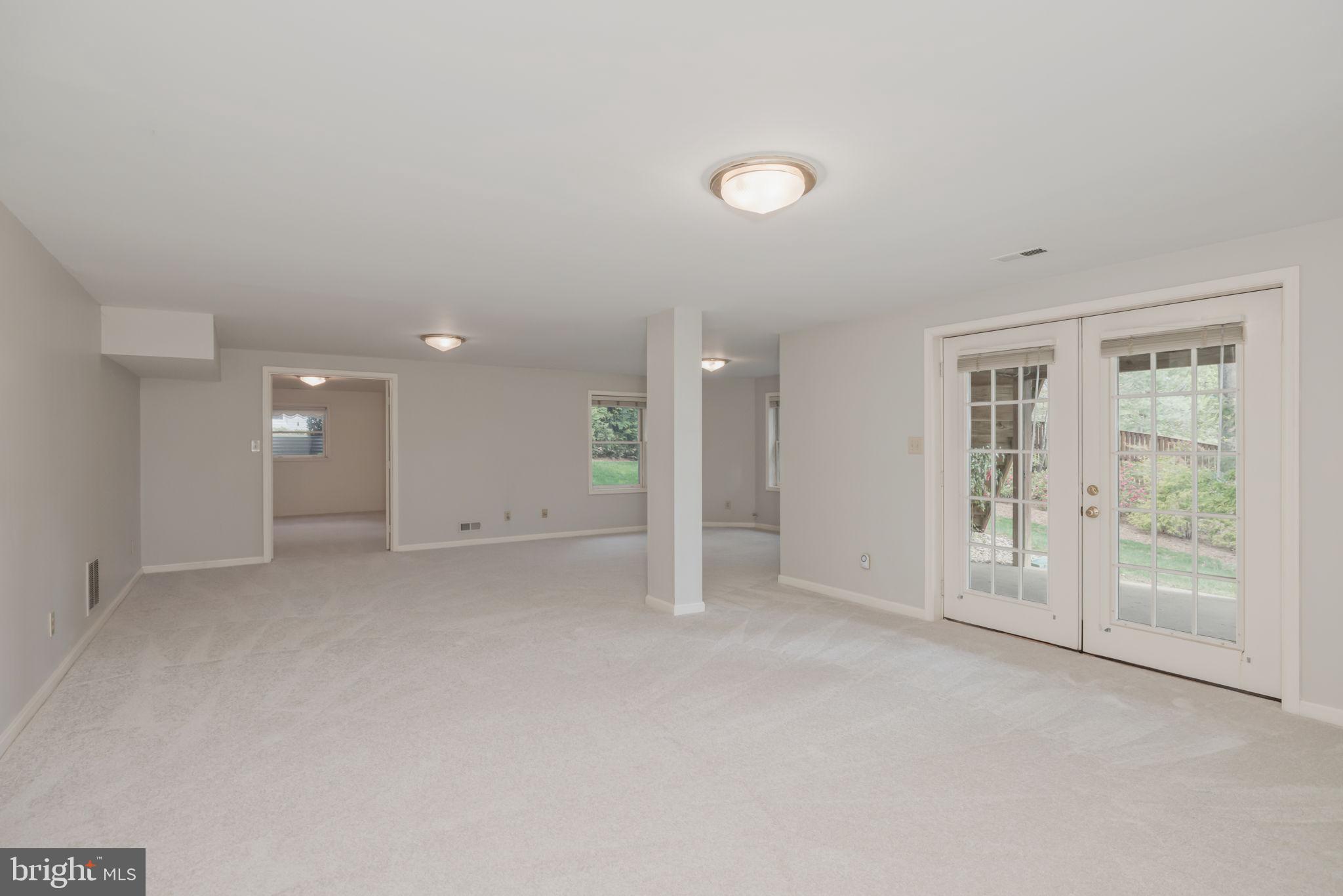 5801 WESTCHESTER STREET