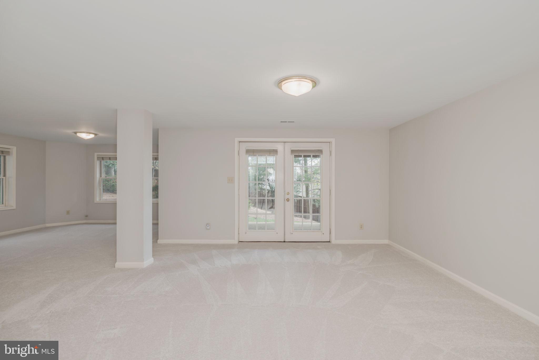 5801 WESTCHESTER STREET