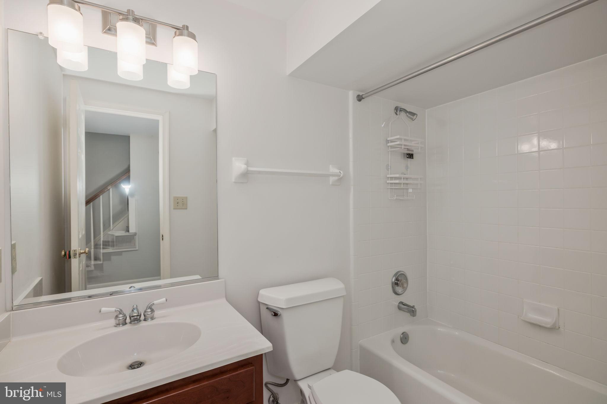 5801 WESTCHESTER STREET