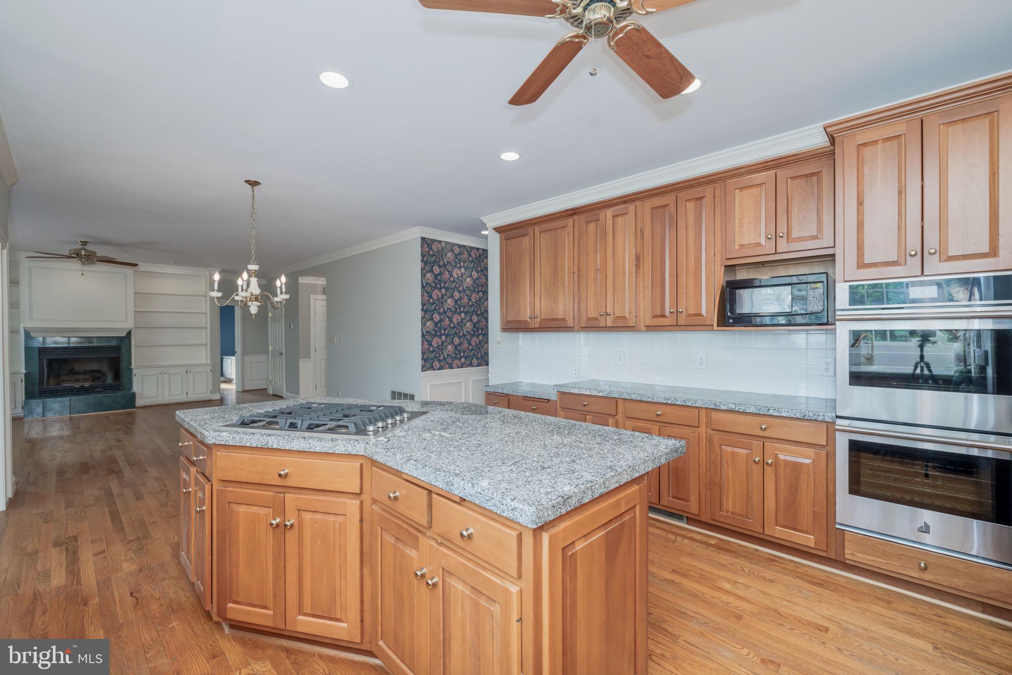 5801 WESTCHESTER STREET