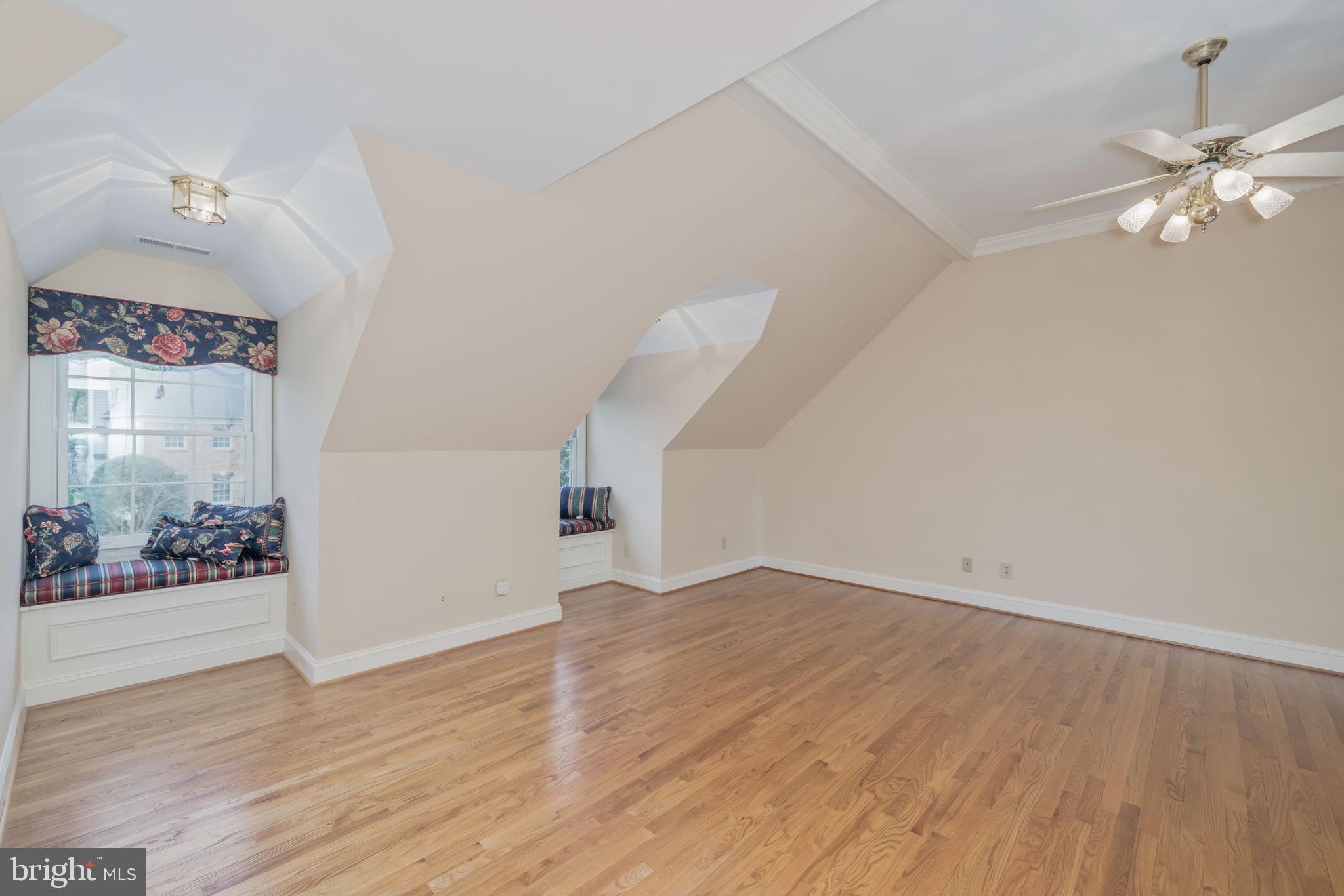 5801 WESTCHESTER STREET