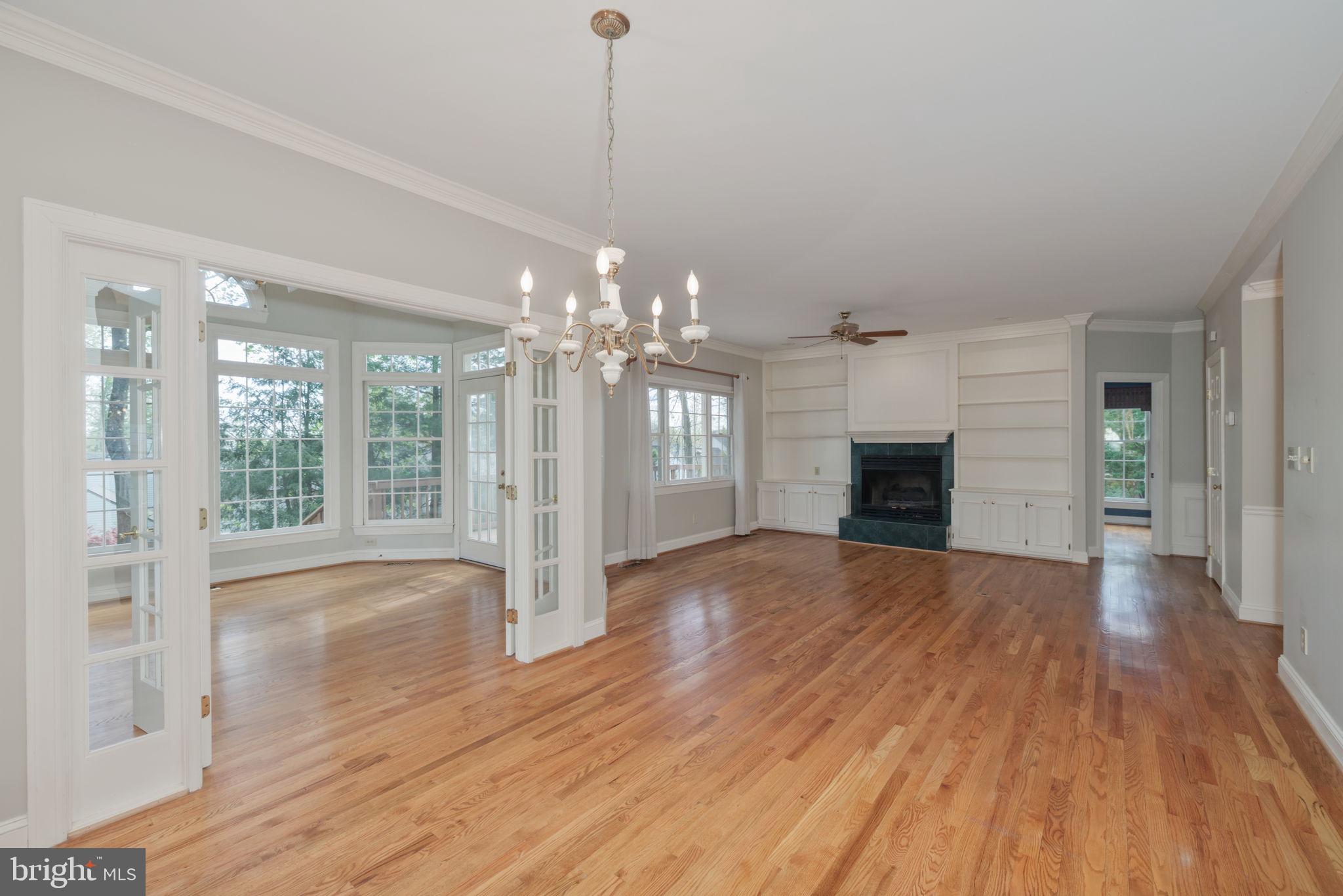 5801 WESTCHESTER STREET