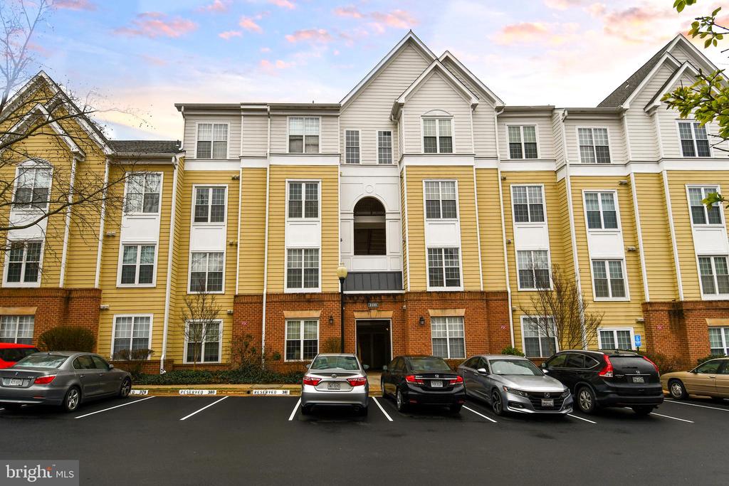 2103 Highcourt Ln #101
