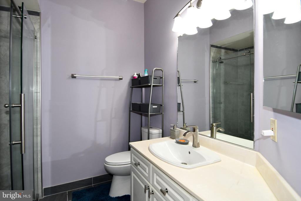 2103 Highcourt Ln #101