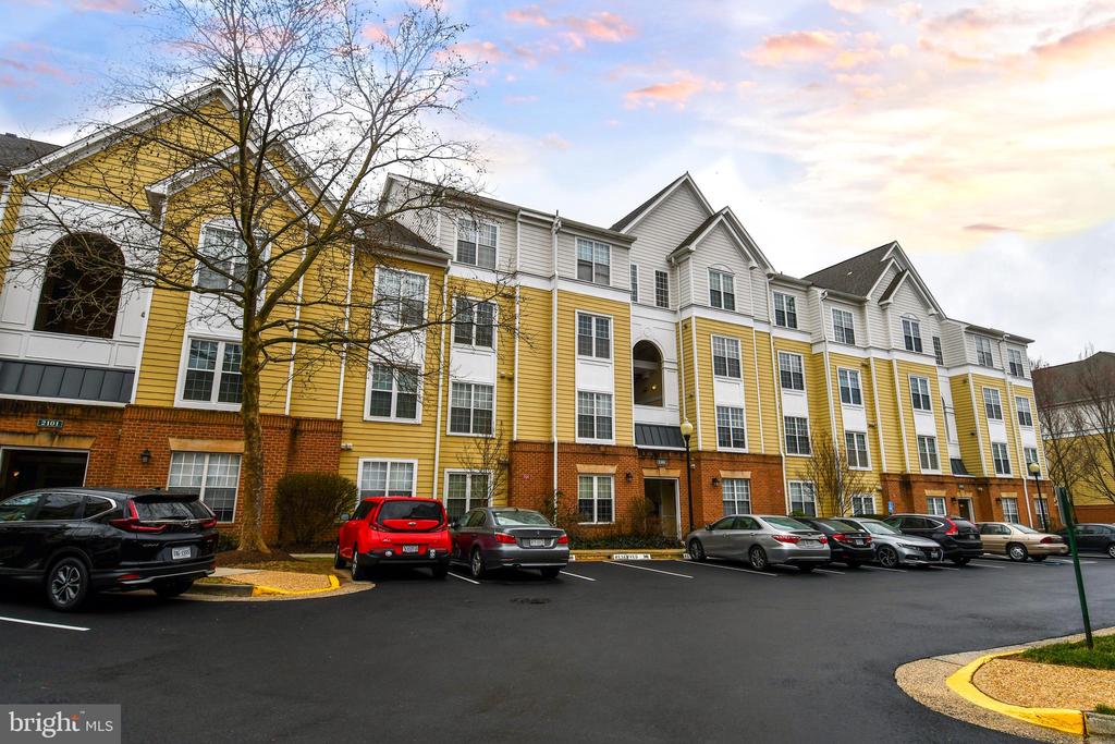 2103 Highcourt Ln #101