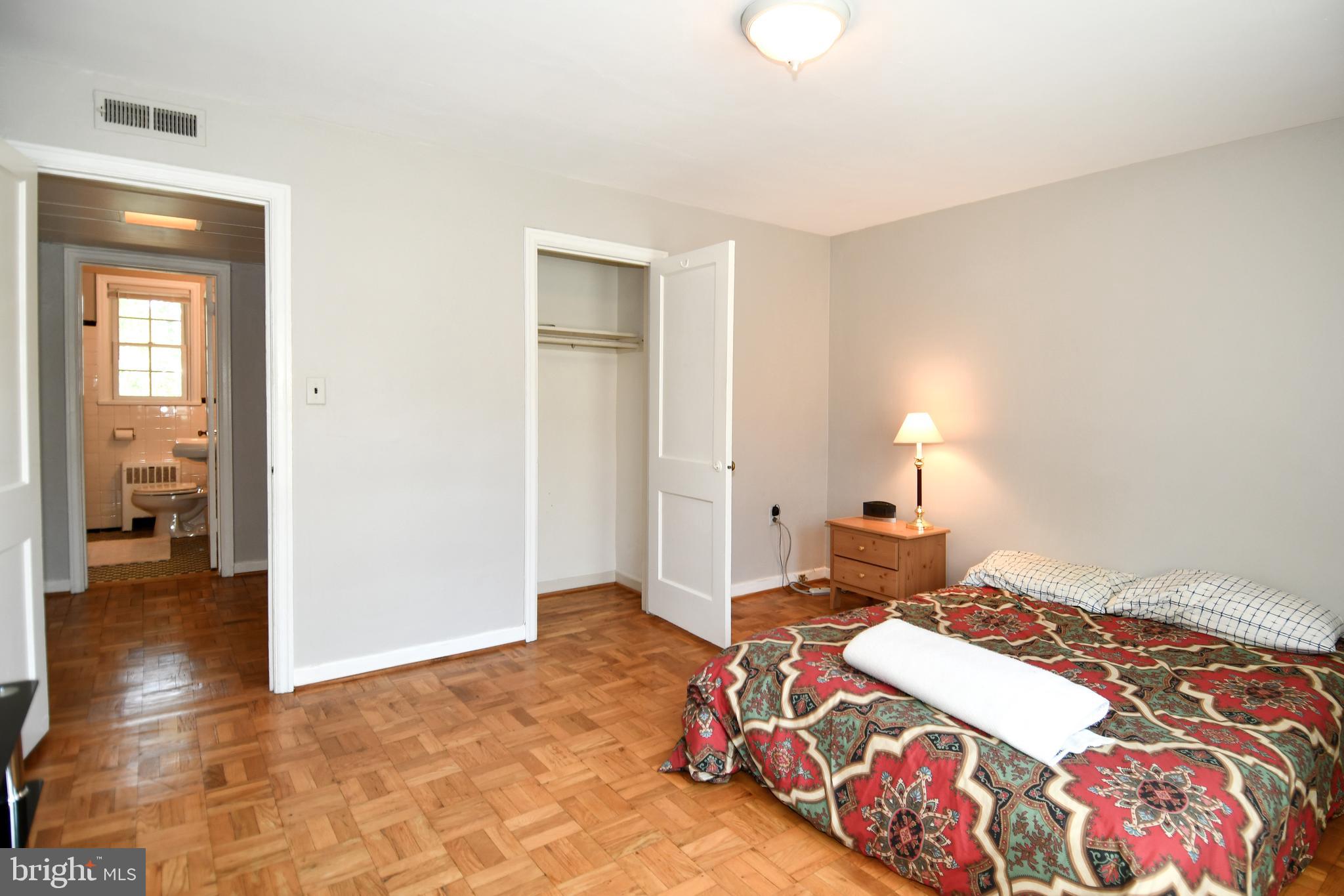 6608 POTOMAC AVENUE B2