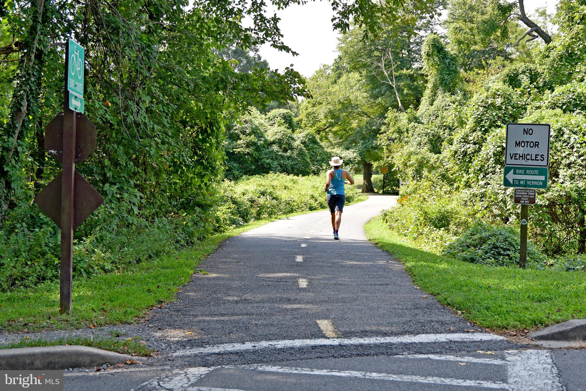 6608 POTOMAC AVENUE B2