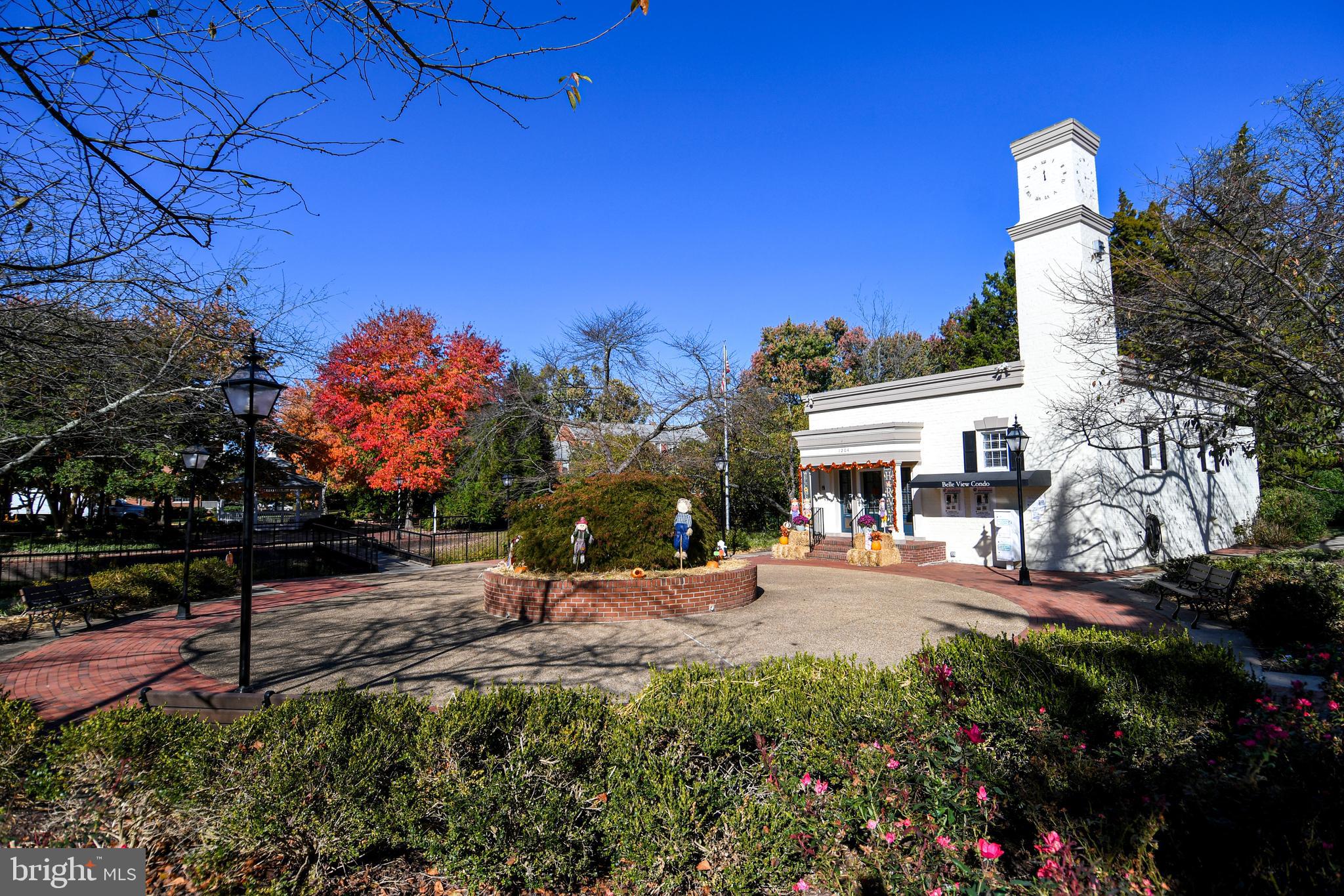 6608 POTOMAC AVENUE B2