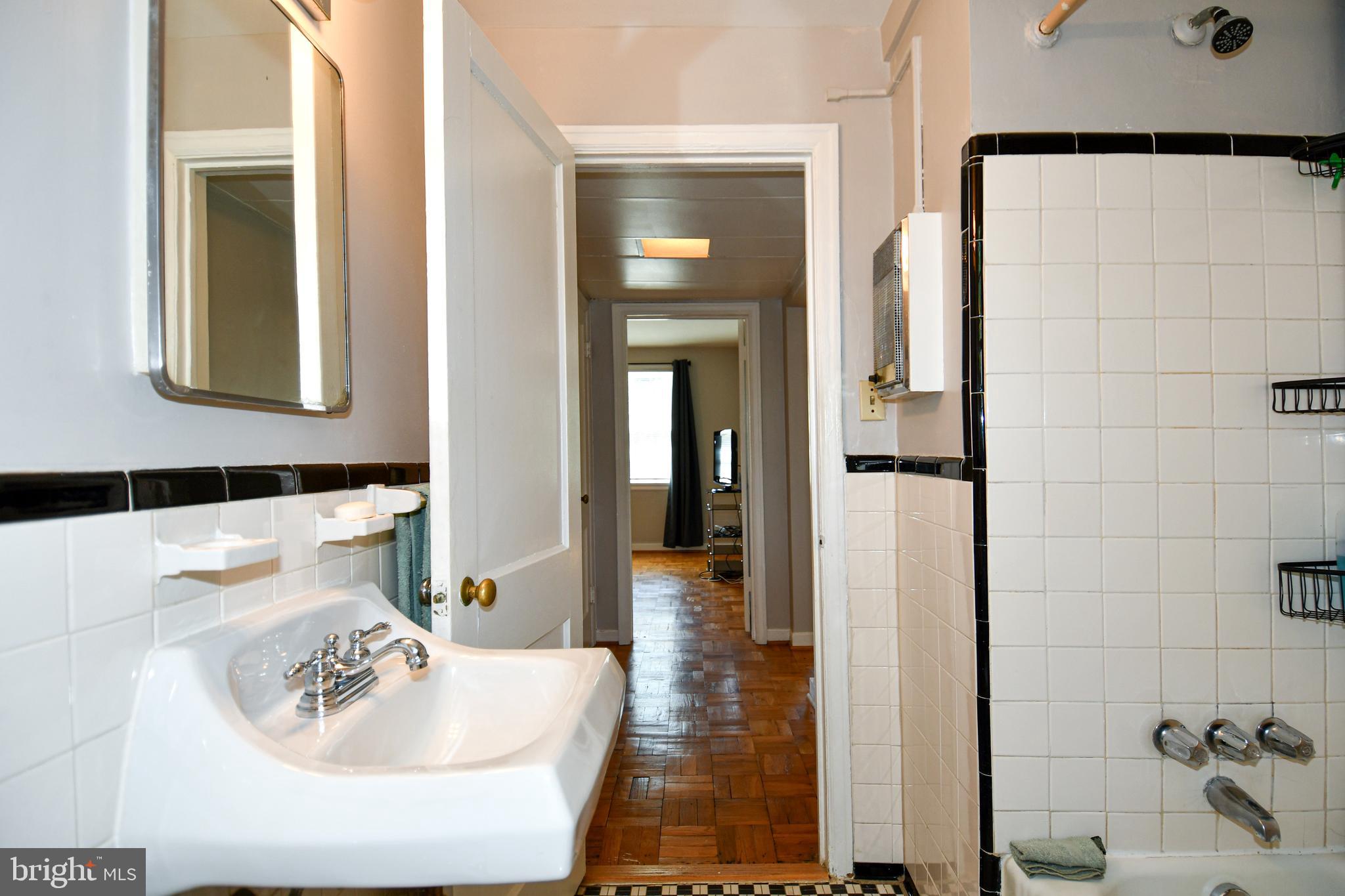 6608 POTOMAC AVENUE B2